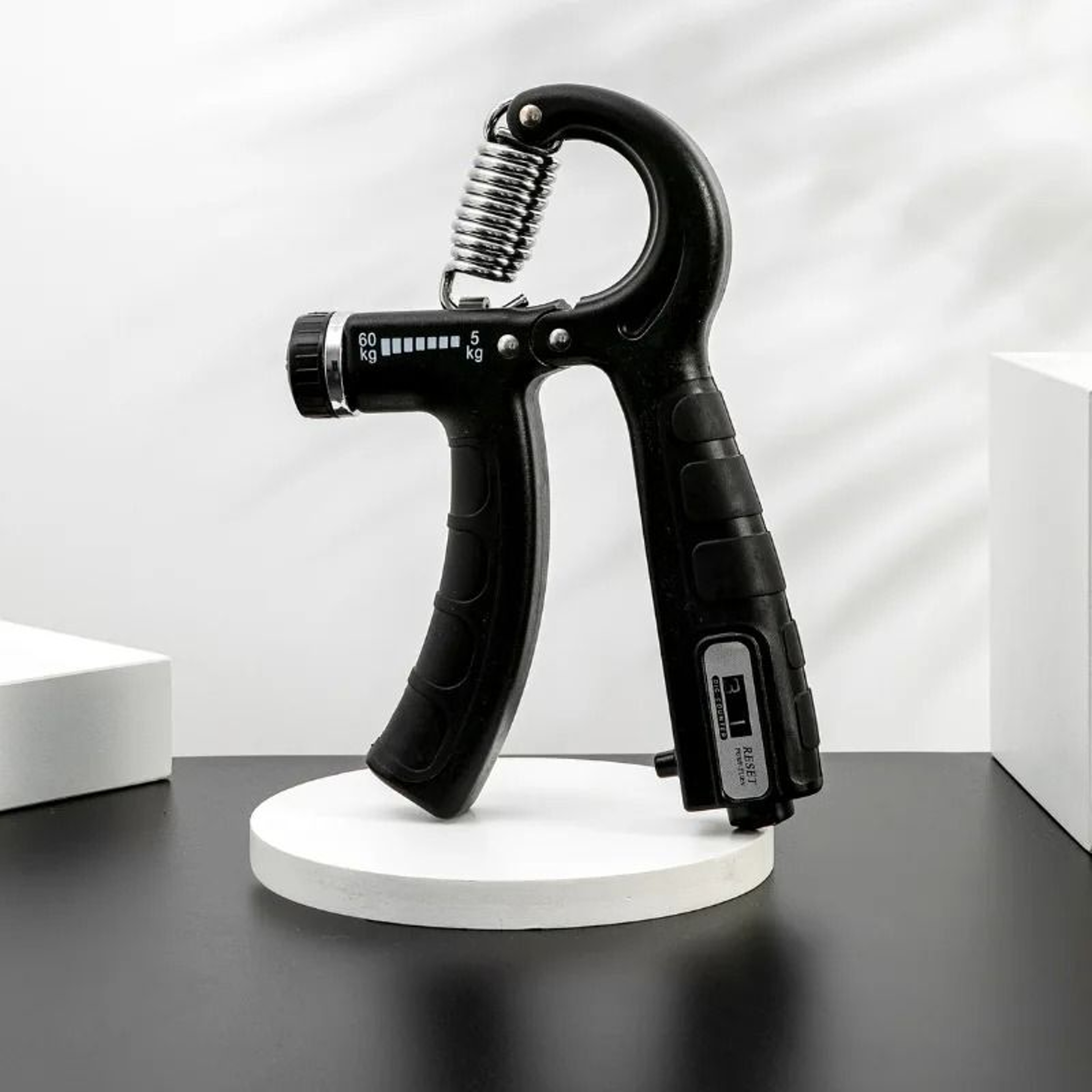 Adjustable RType Countable Hand Grip And Strength Training Interface 3