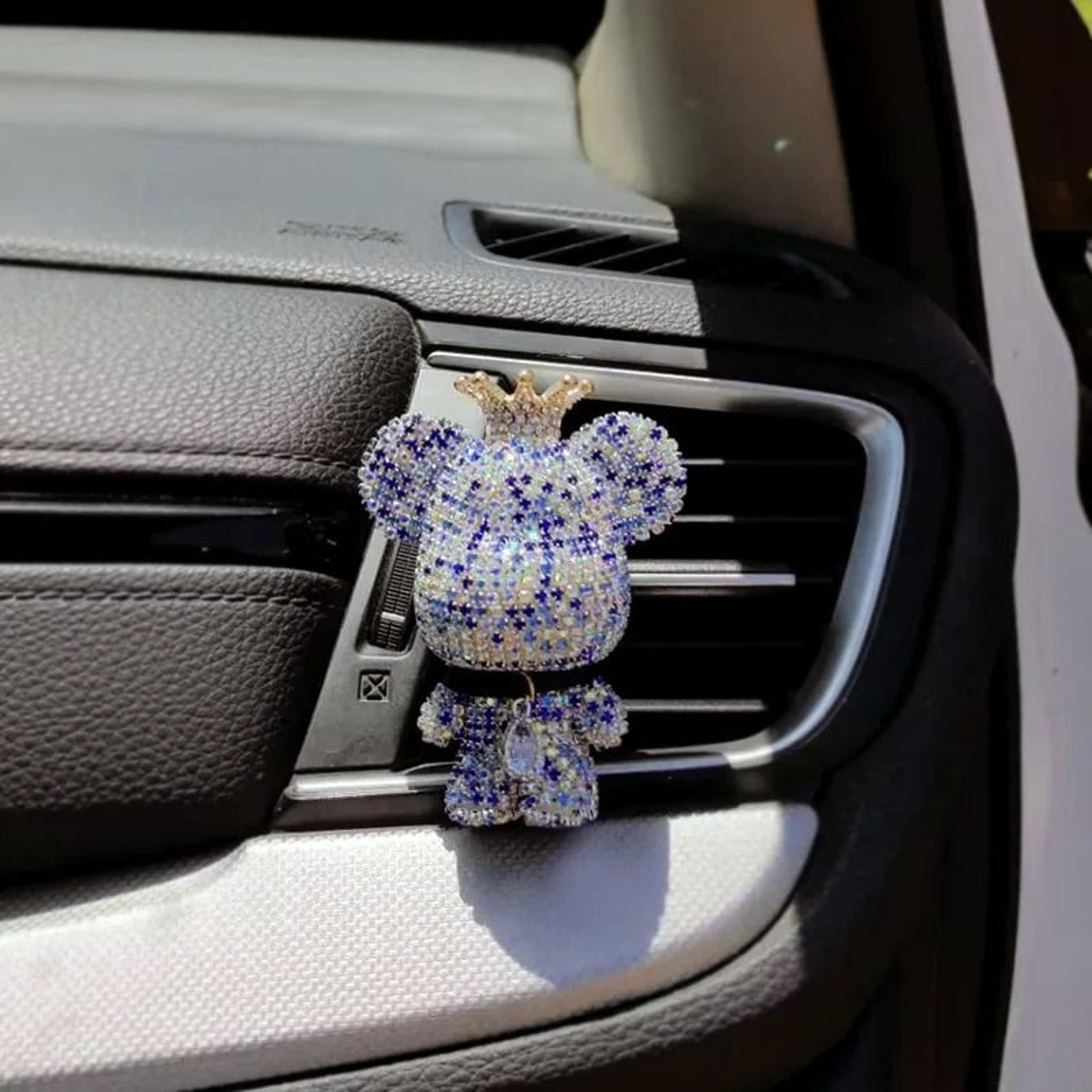 Crown Diamond Ursine Olfactory And Aesthetic Stabilization Interface 9