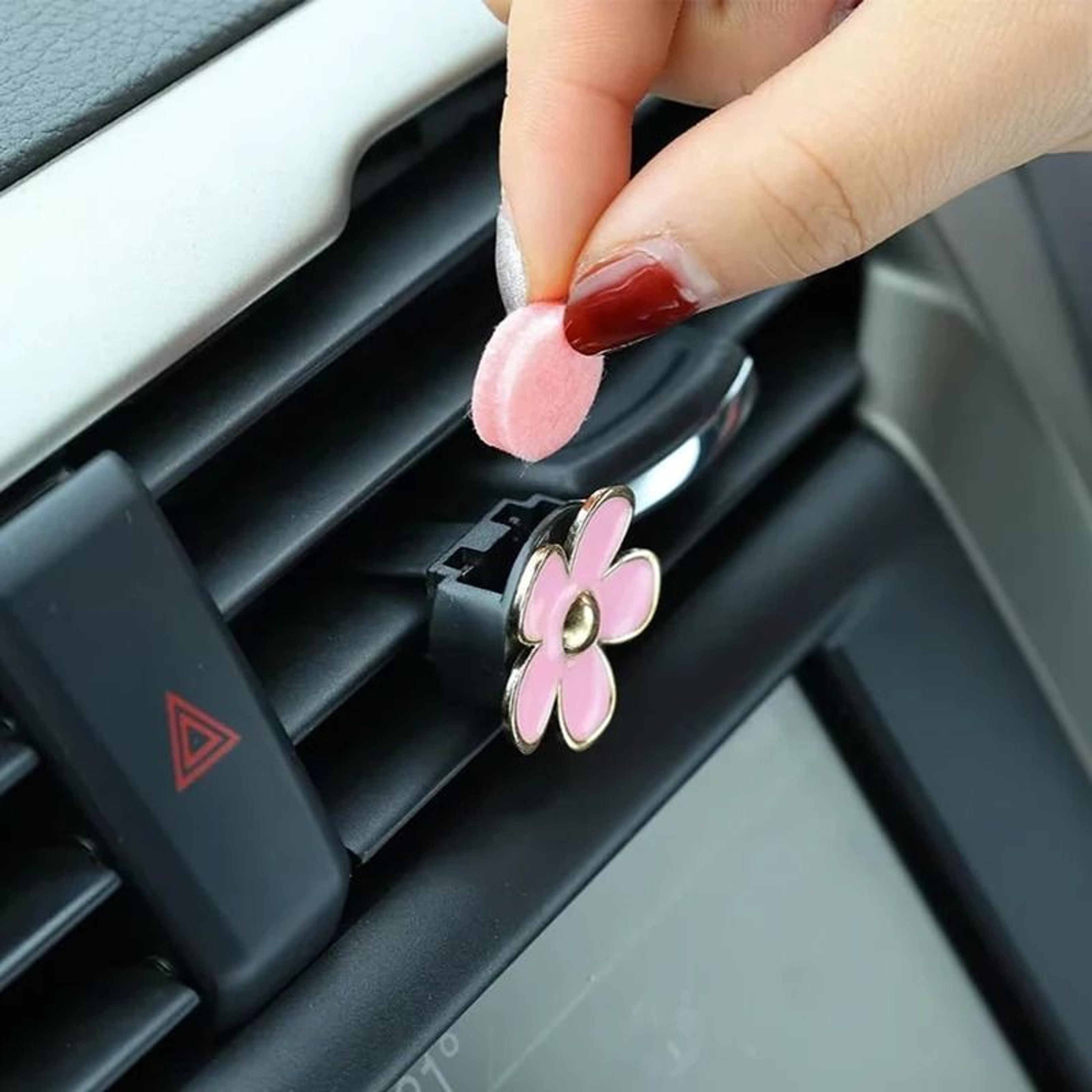 Creative Cute Girly Car Air Vent Aroma Diffuser And Interior Decoration Set 2