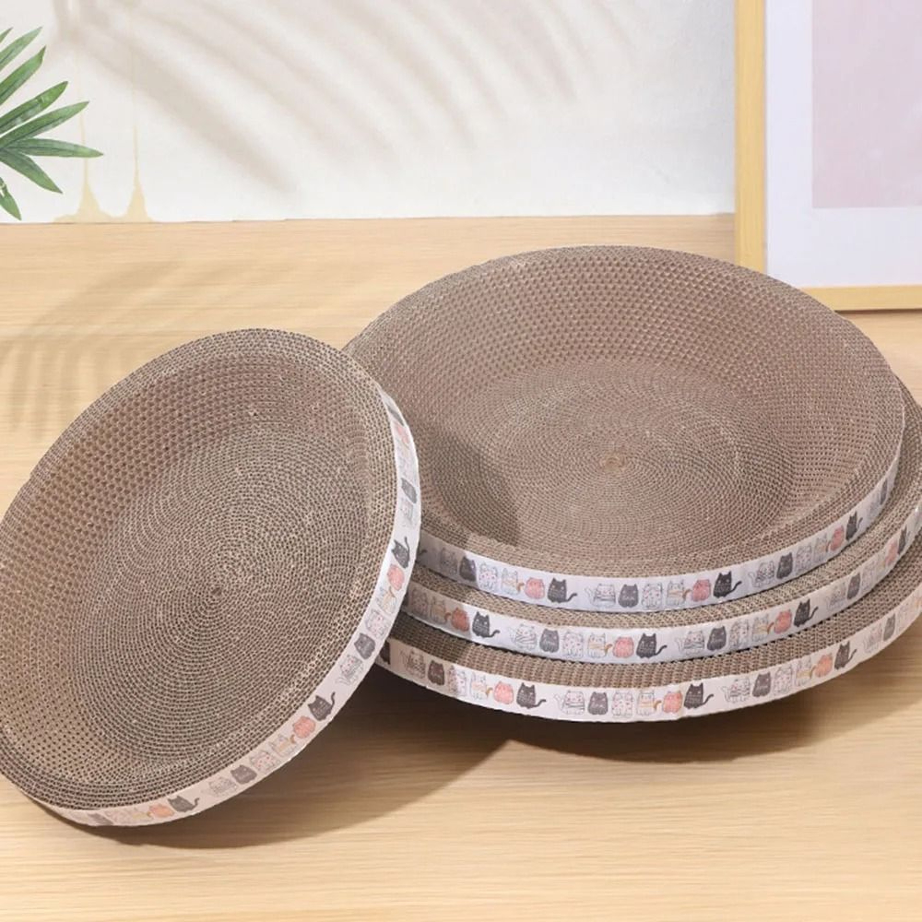 LoungeStyle Corrugated Claw Sharper 4