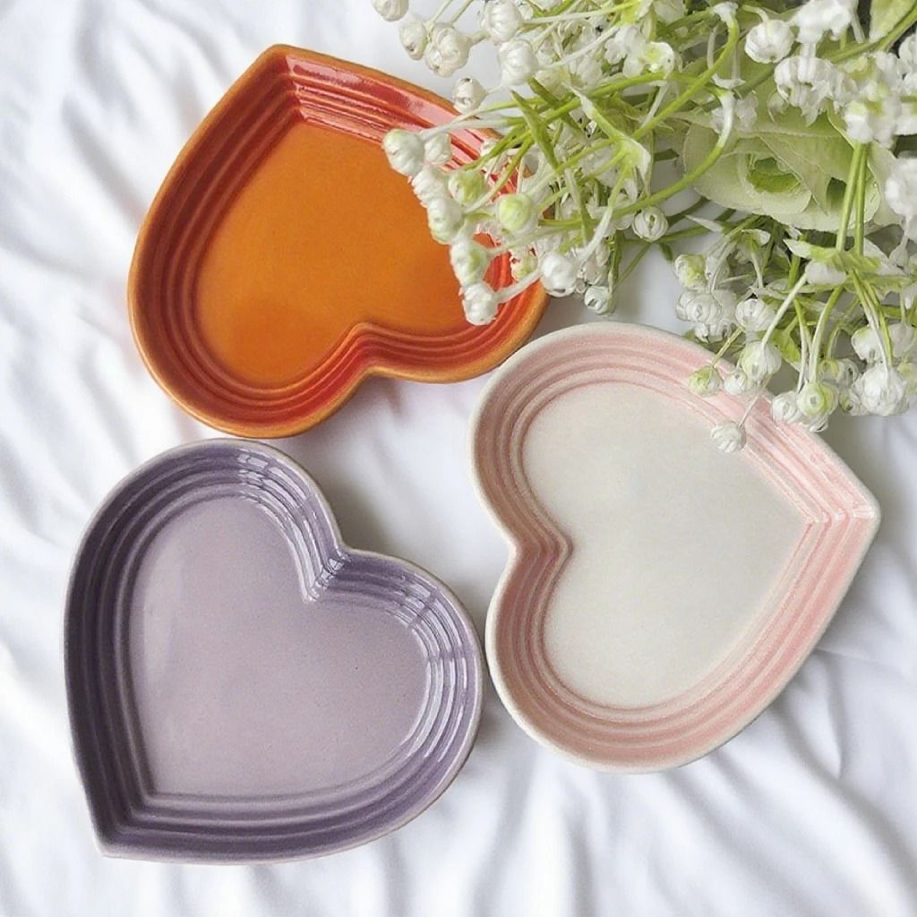 Gradient HeartShaped Ceramic Pet Bowl 2