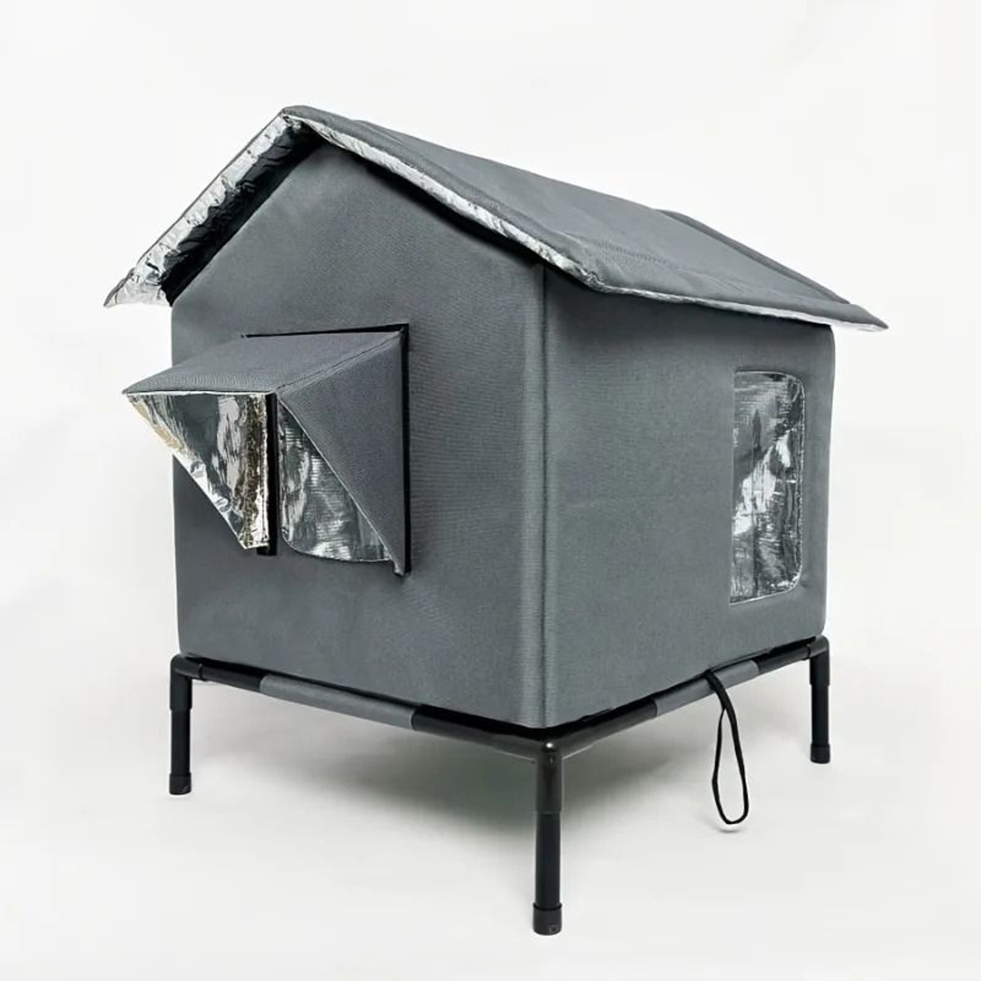 Elevated Outdoor Insulated Stray Cat Shelter 4