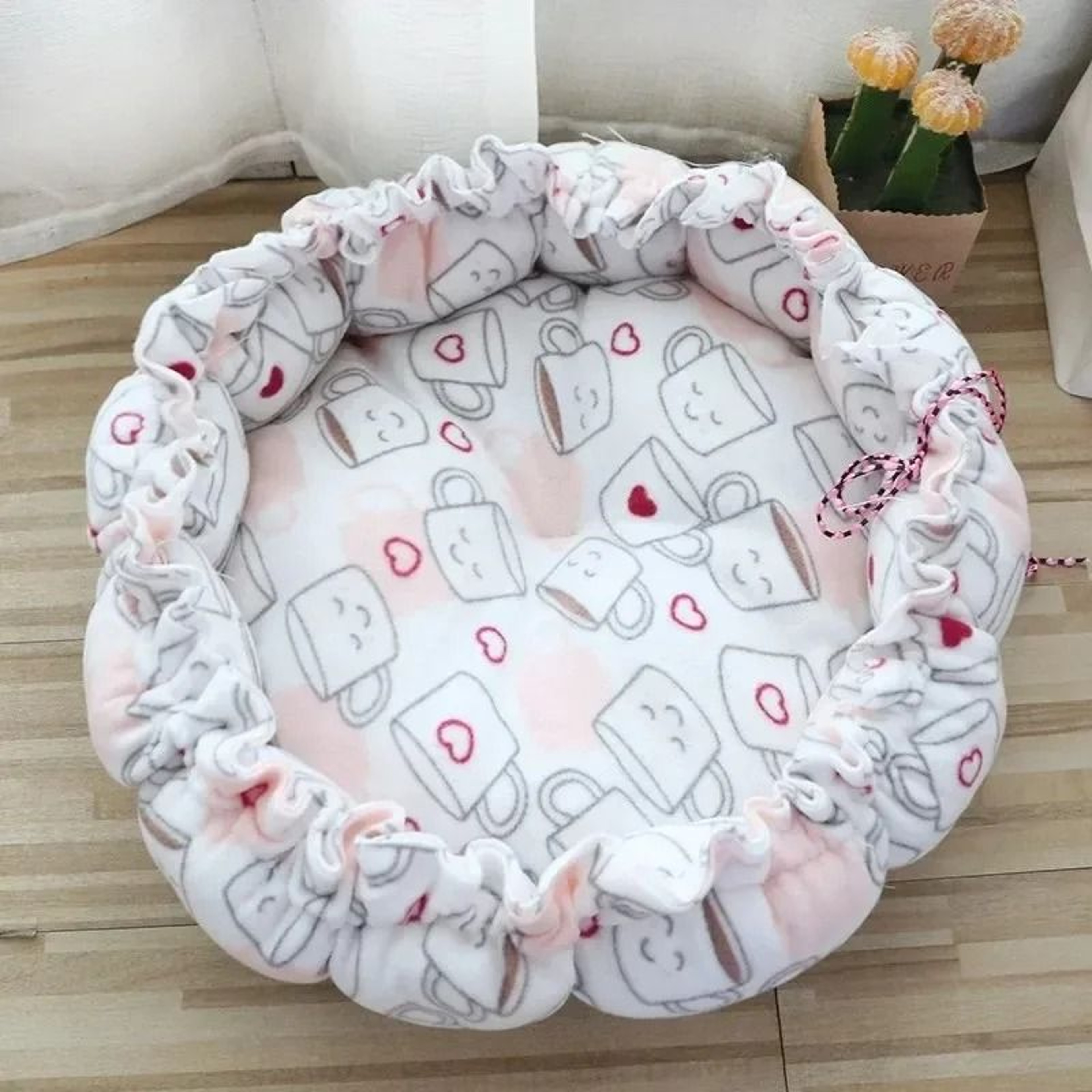 Plush Nesting Donut Pet Bed  Cushion Basket 13