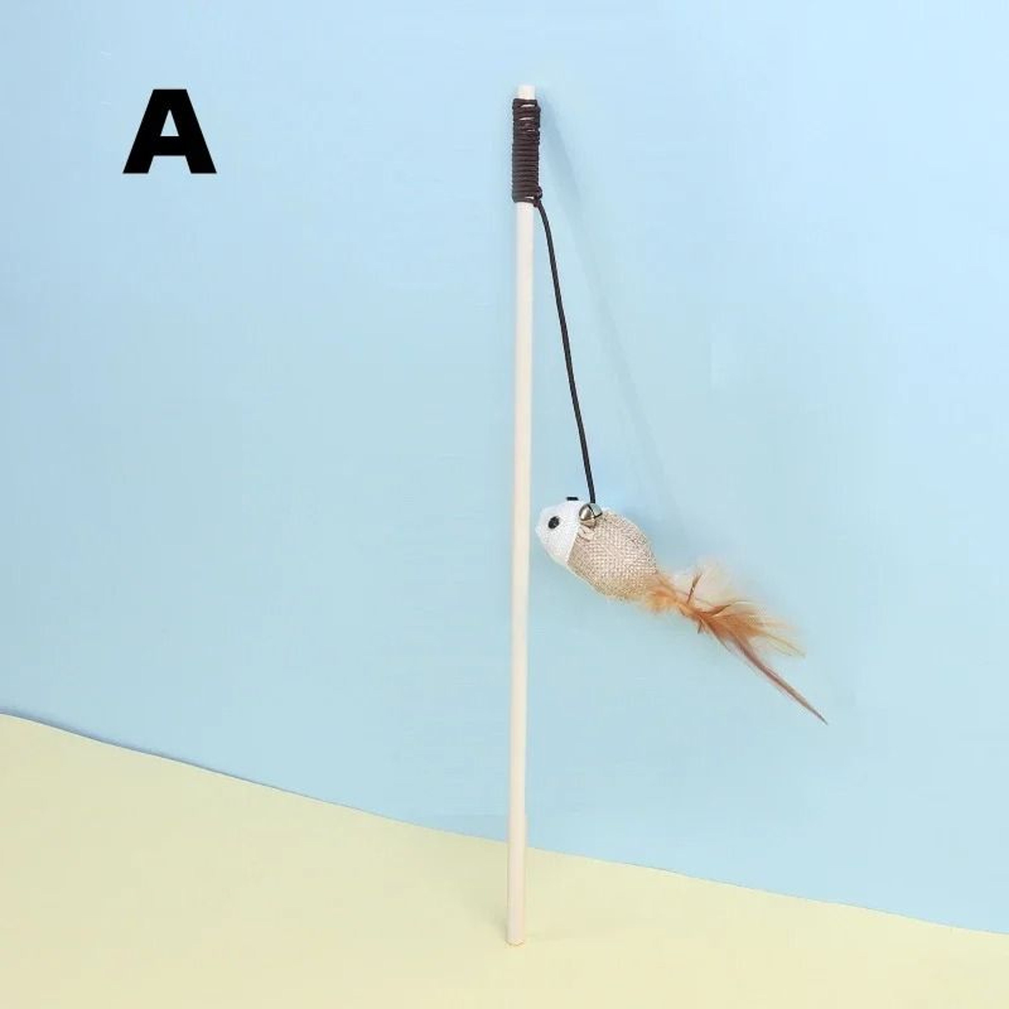 Premium Wooden Teasing Cat Rod With Plush Mouse Feather And Acoustic Bell Accents 6