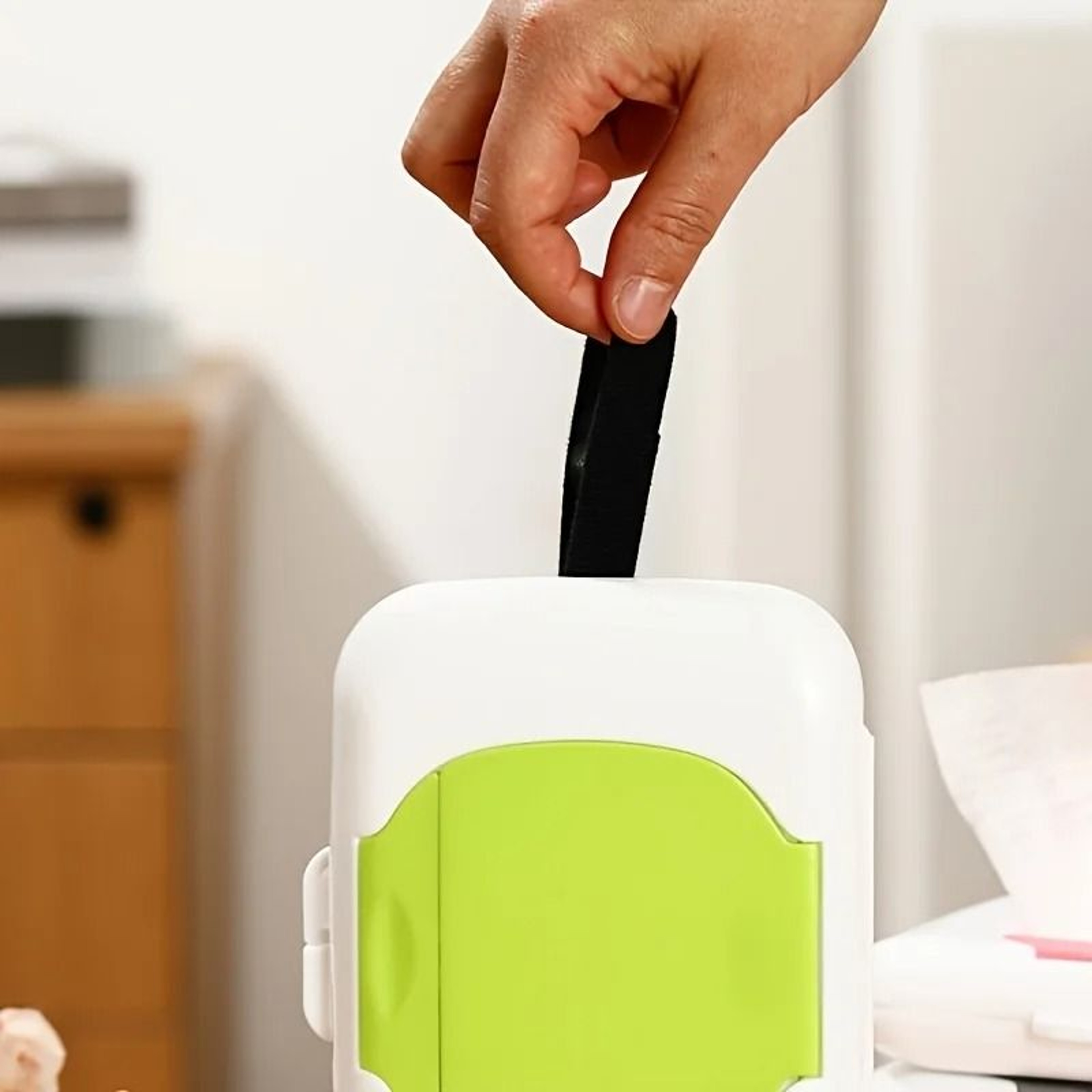 Refillable Wet Wipes Dispenser  Portable Wipe Holder Case  Container For Travel Home  Outdoor Use 5
