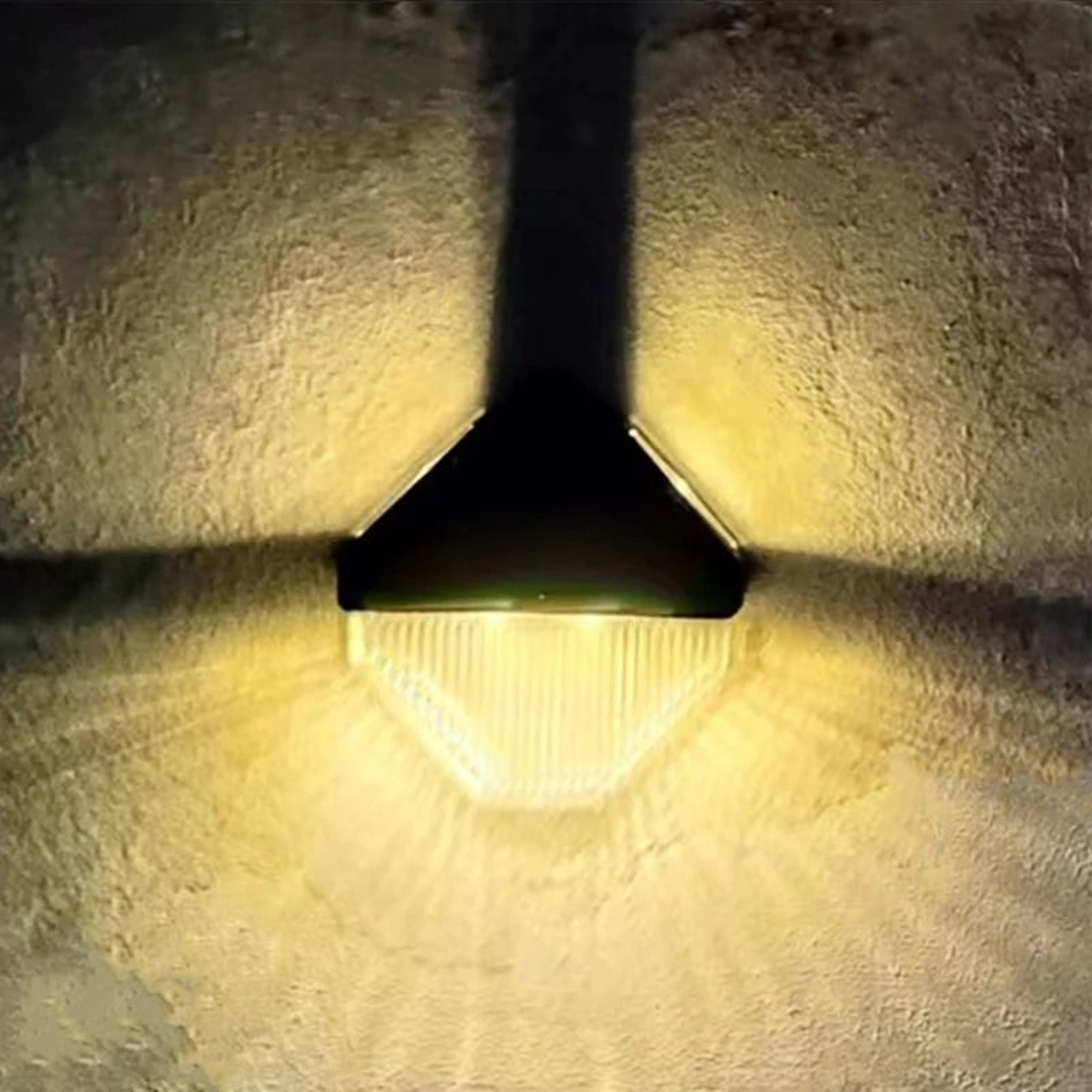 Outdoor Solar Gutter And Fence Accent Lights 10