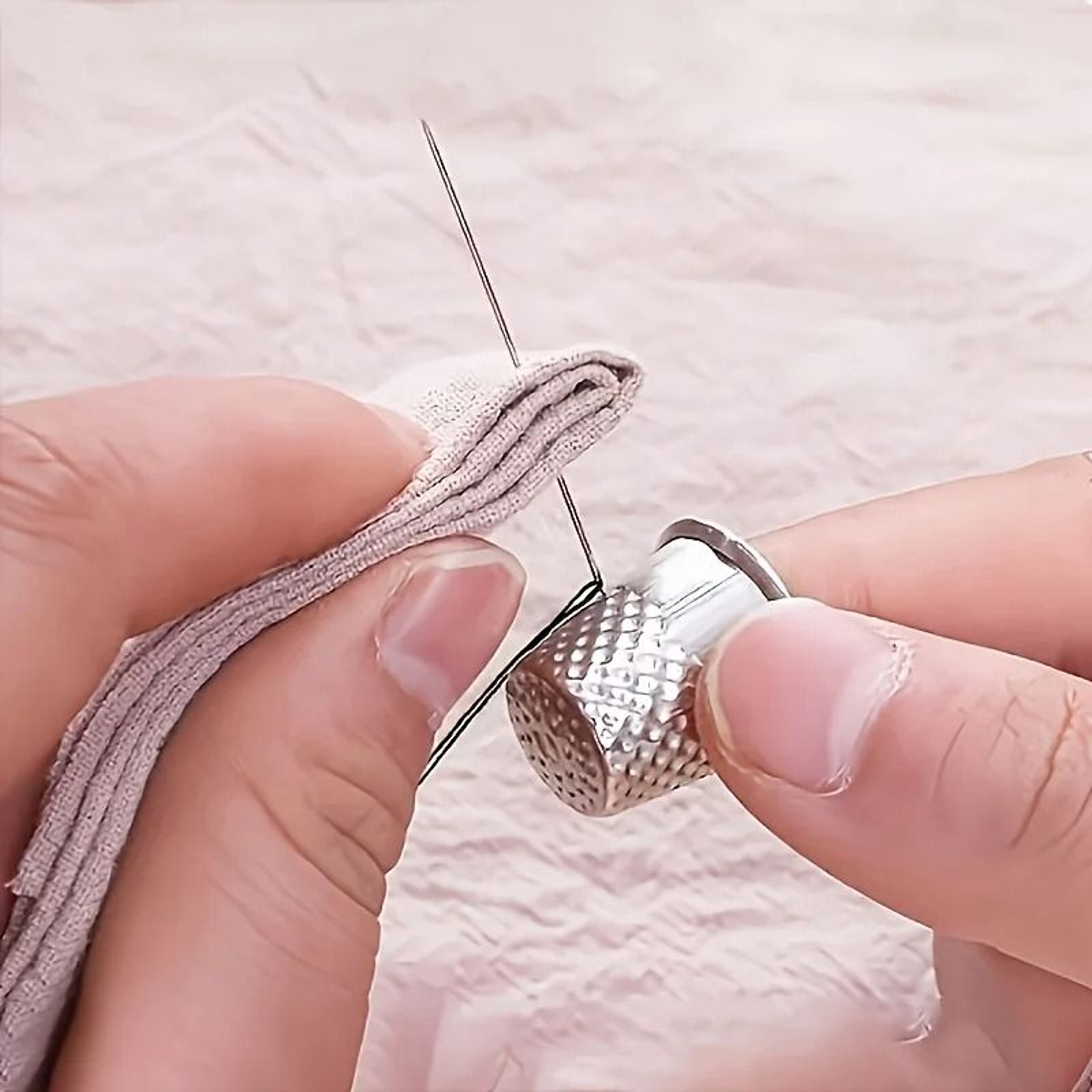 Compact Travel Sewing Kit For Beginners And Adults 3