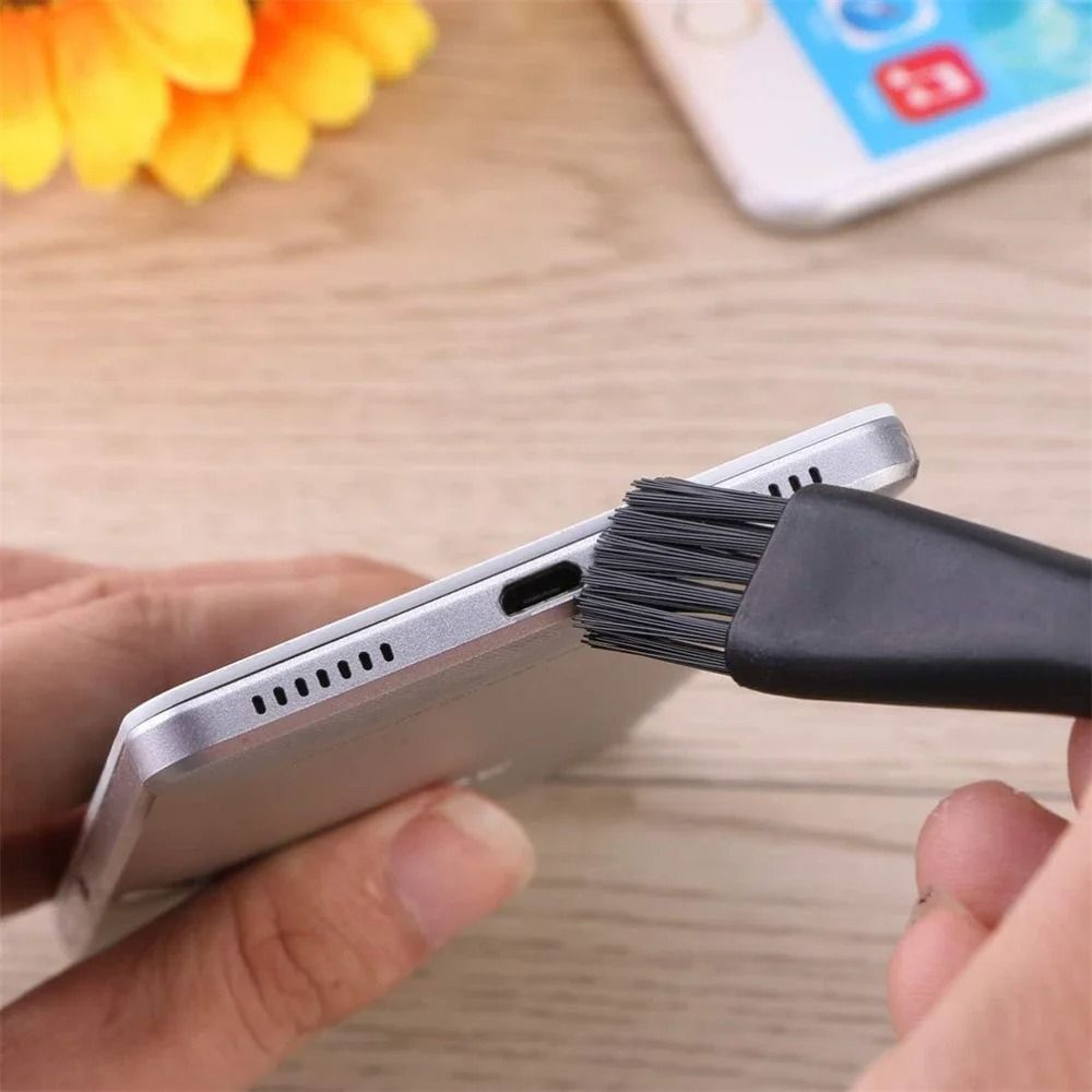 8PCS Portable Laptop Cleaning Kit MultiFunctional Electronic Brush Set 3