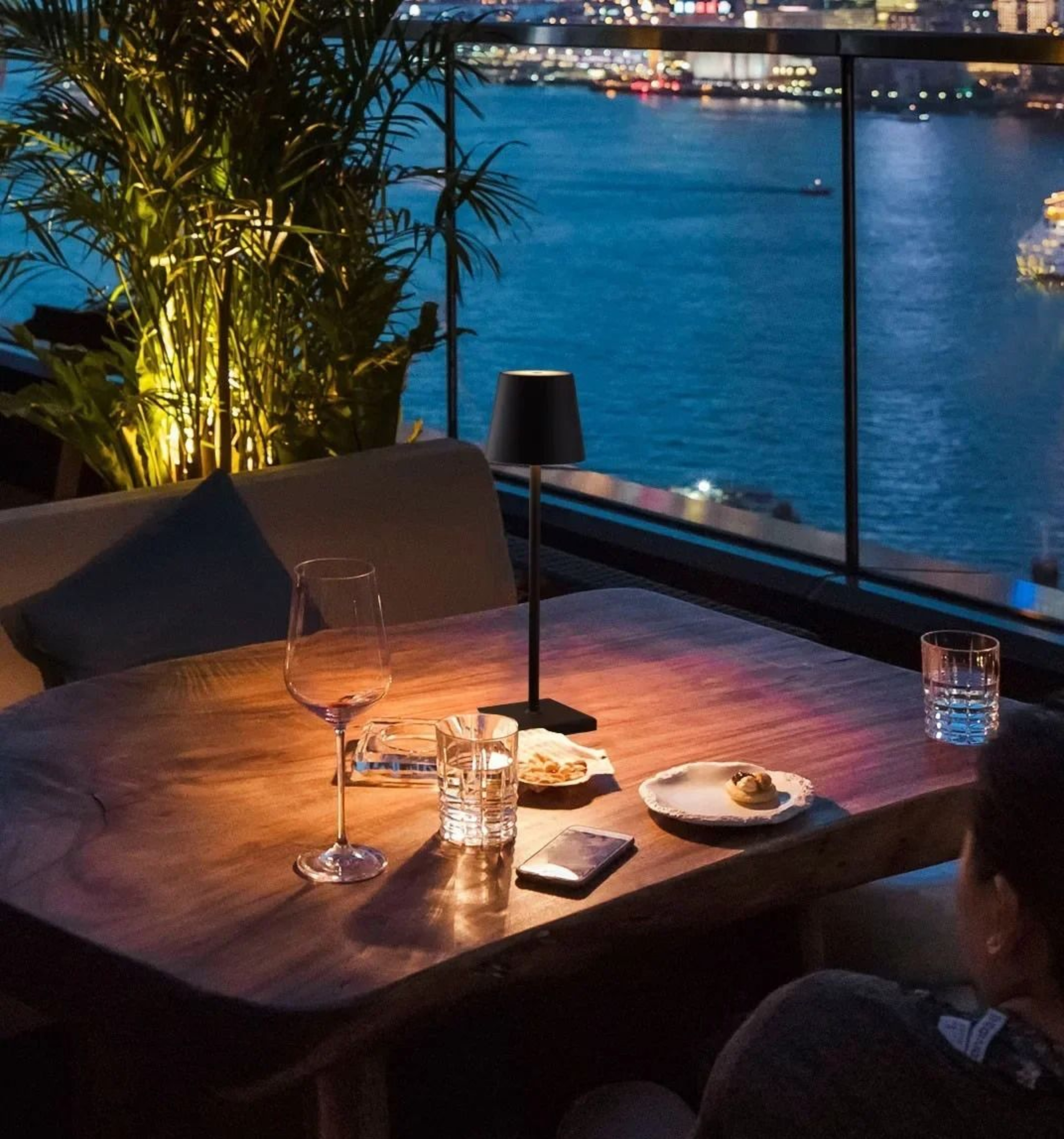 Cordless LED Dimmable Table Lamp Metallic Black Night Light For Indoor Outdoor Restaurant 1