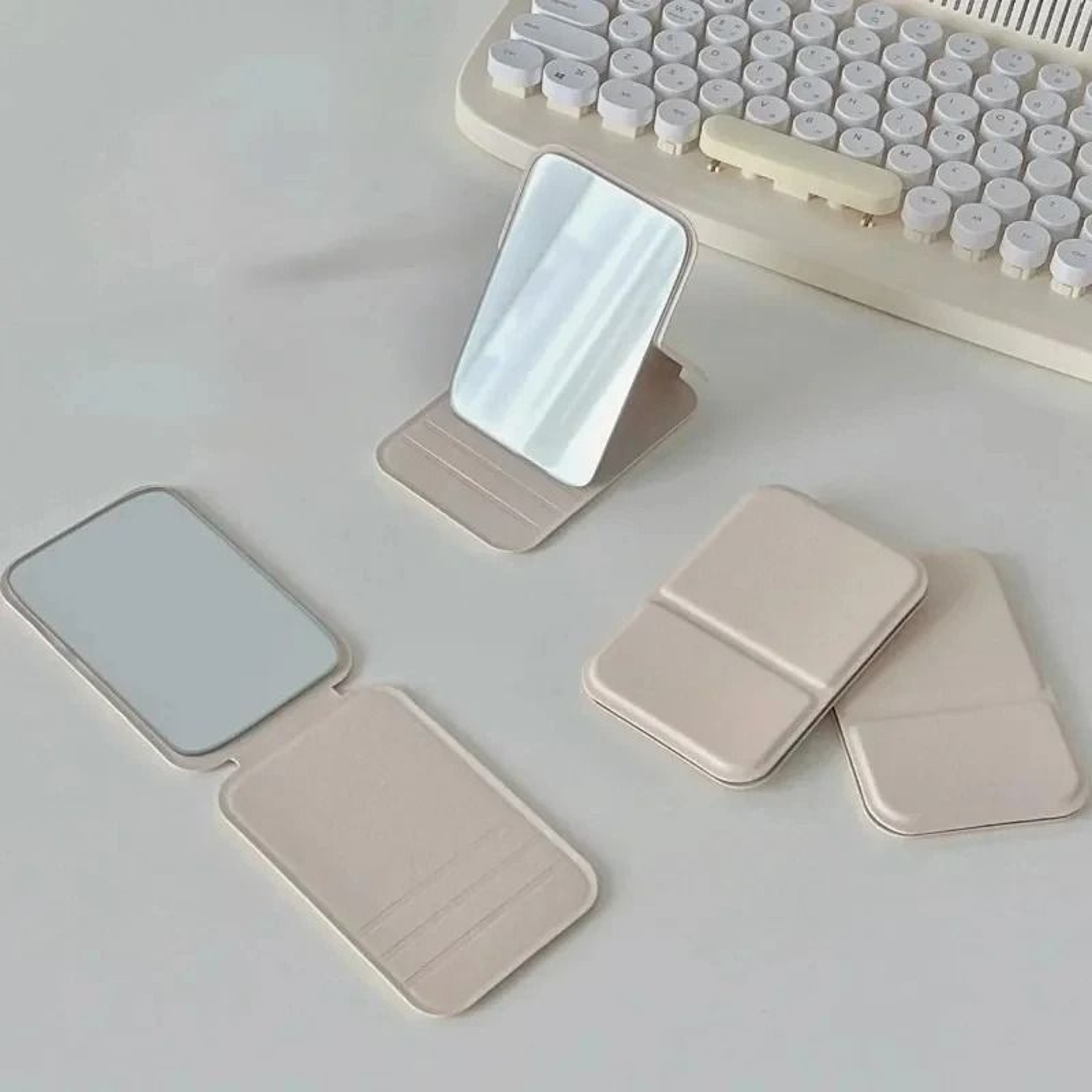 Solid Color Foldable PU Leather Makeup Mirror  Portable Handheld Compact Cosmetic Mirror 3