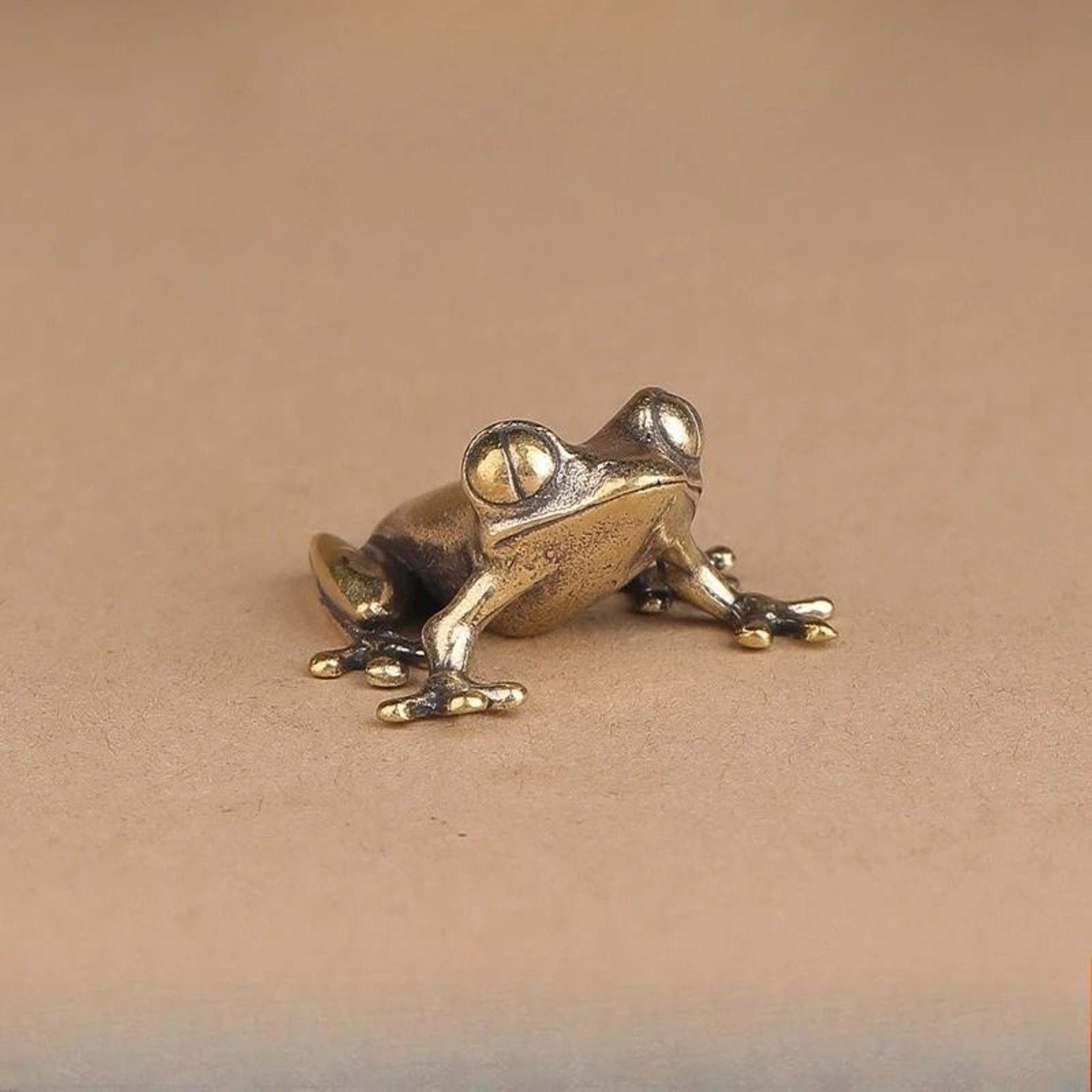 Retro Brass Mini Frog Toad Figurine Vintage Solid Metal Animal Desktop Ornament  Tea Pet 0