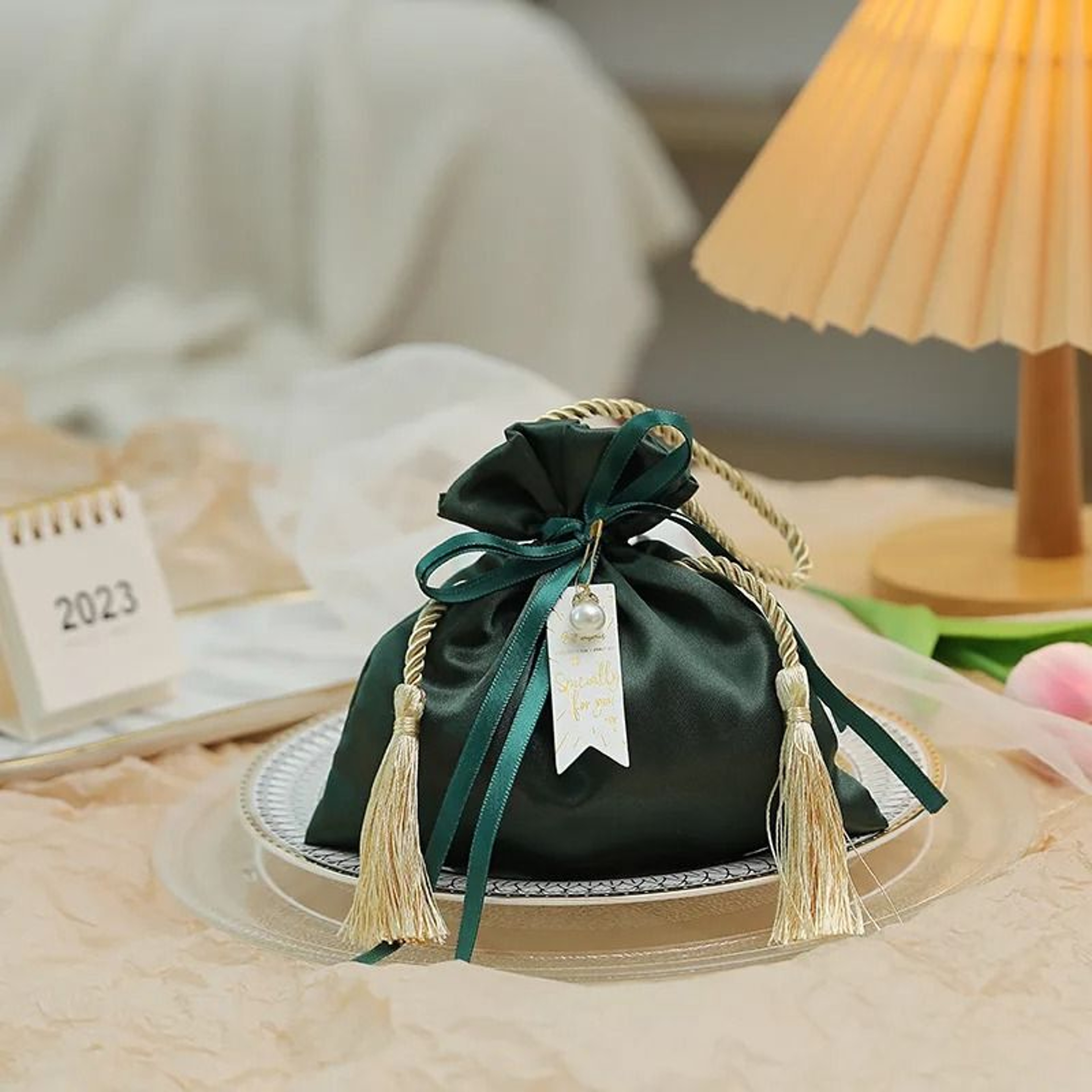 Luxury Pearl Drawstring Velvet Pouch Gift Bag For Jewelry  Wedding Favors 2