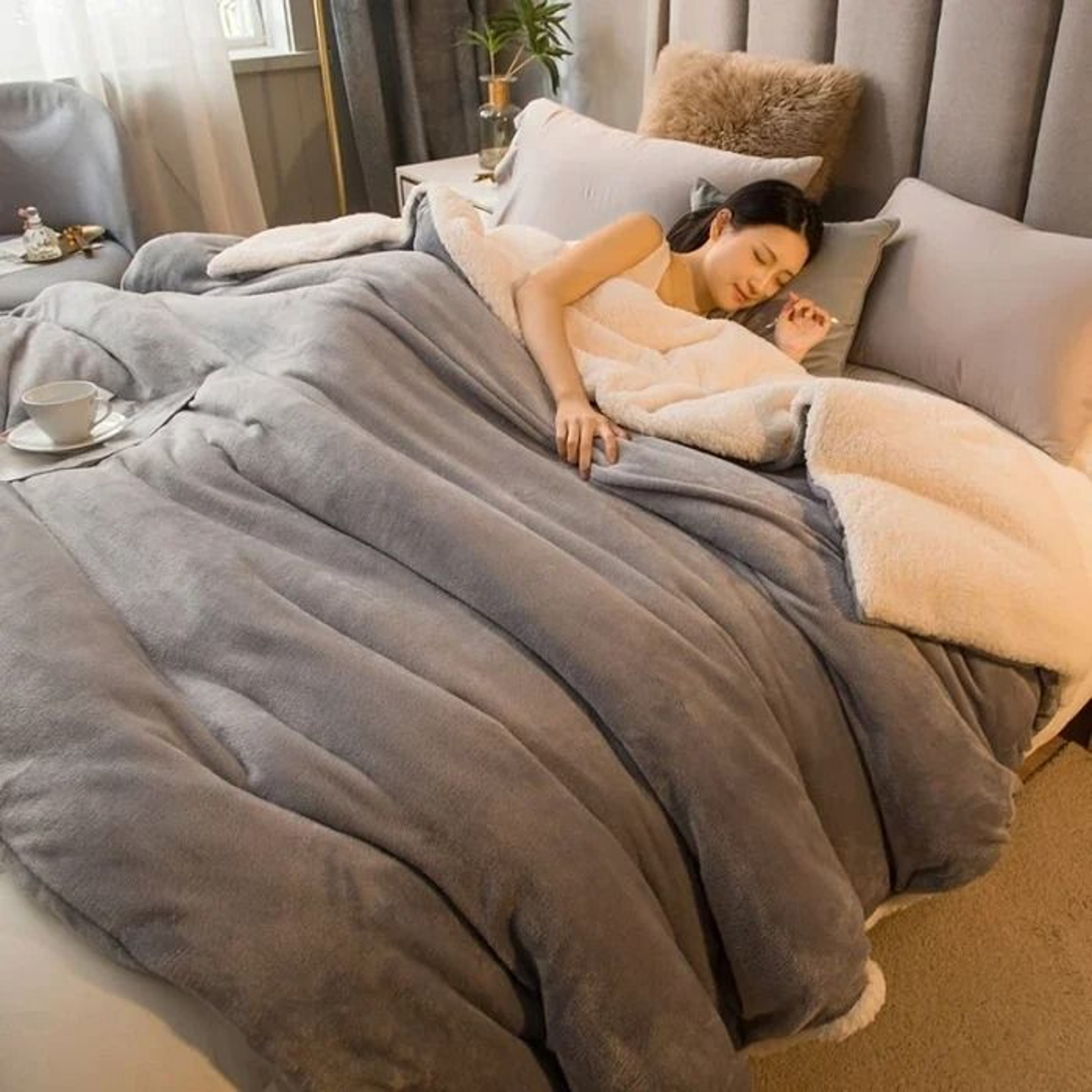 DoubleSided Wool Winter Throw Blanket  Heavyweight Thermal Bedspread 16