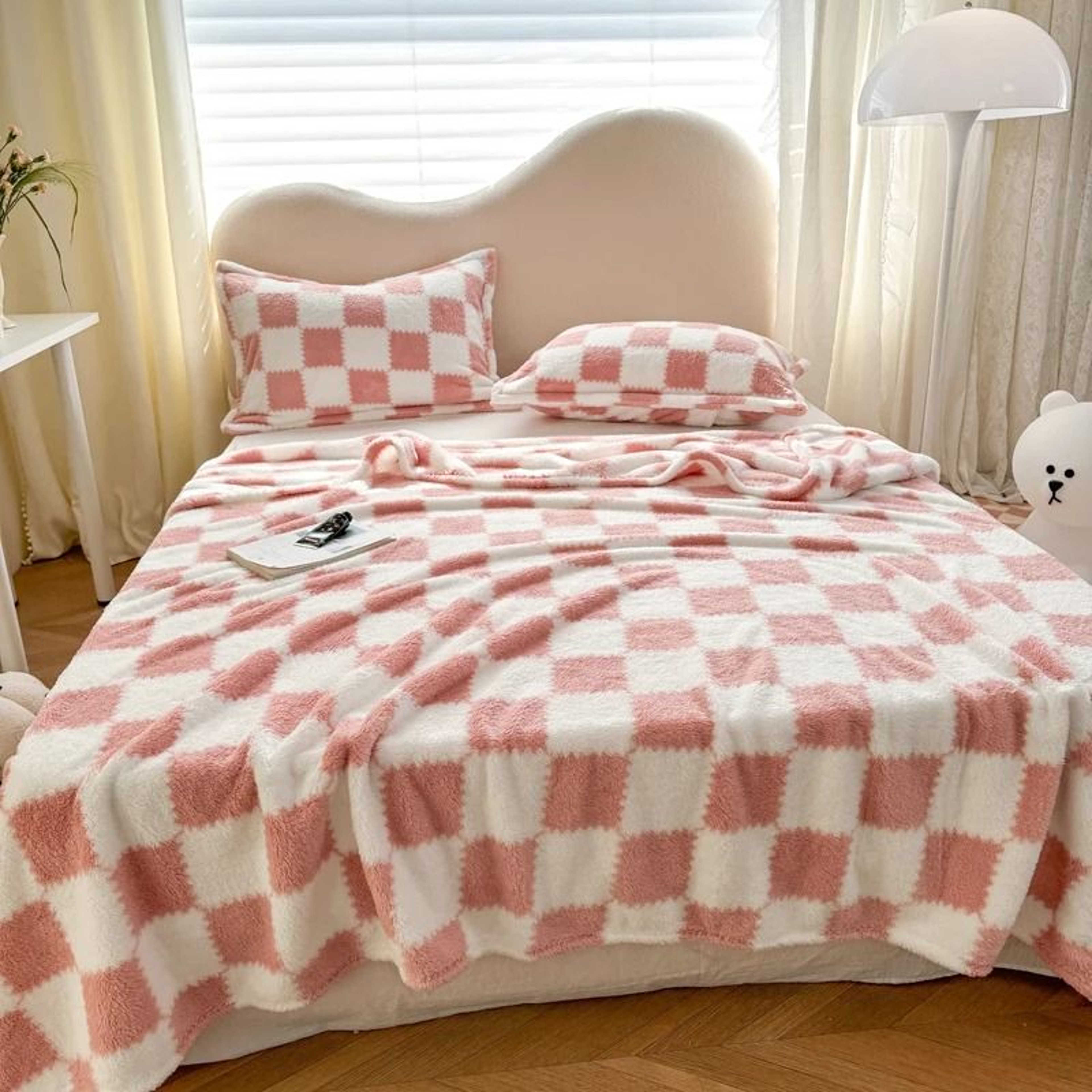 Pink  White Cute Panda Flannel Fleece Throw Blanket Soft  Comfortable Nap Blanket 2