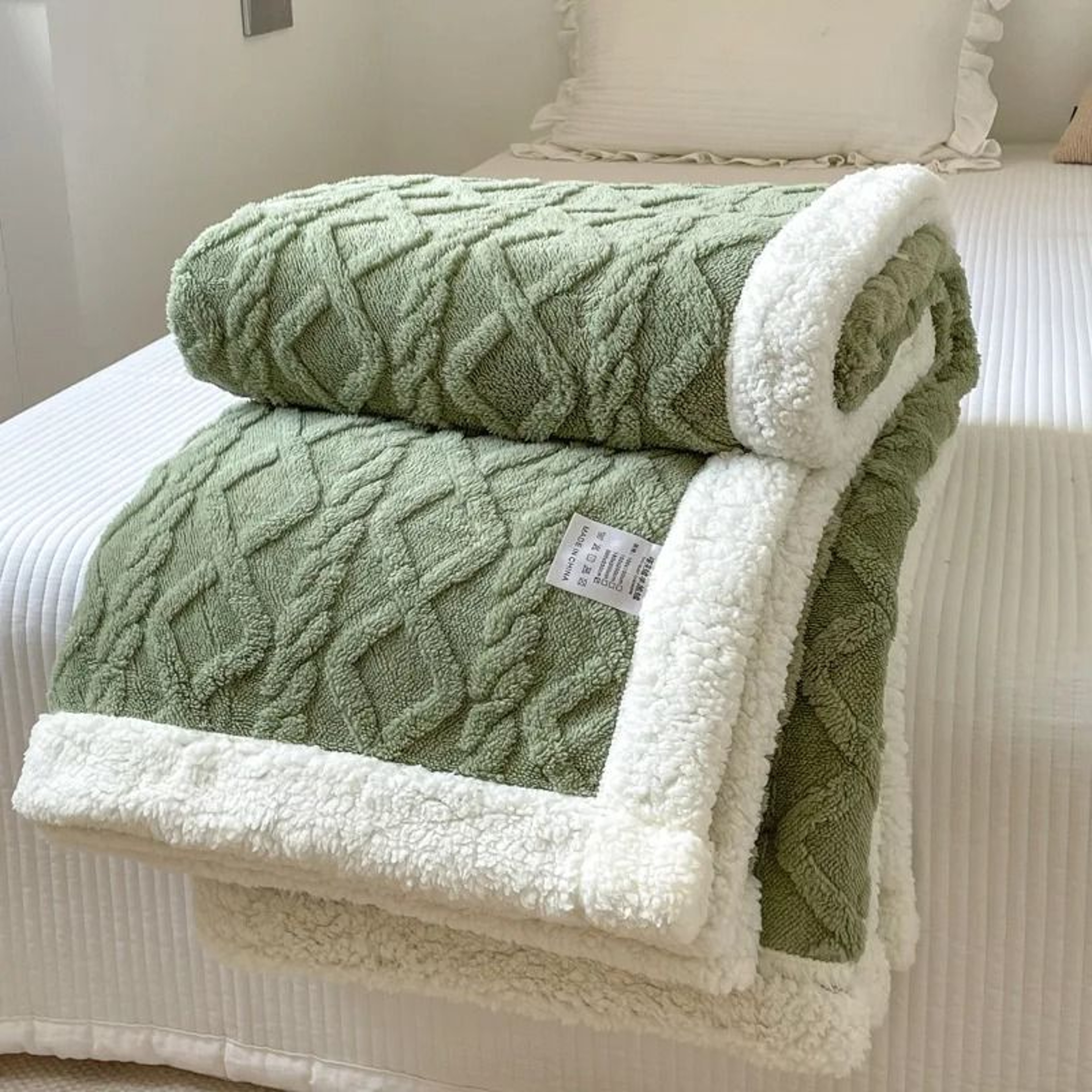 Double Layer Thick Warm Fleece Blanket Plush Autumn Winter Comforter For Bed  Sofa 7