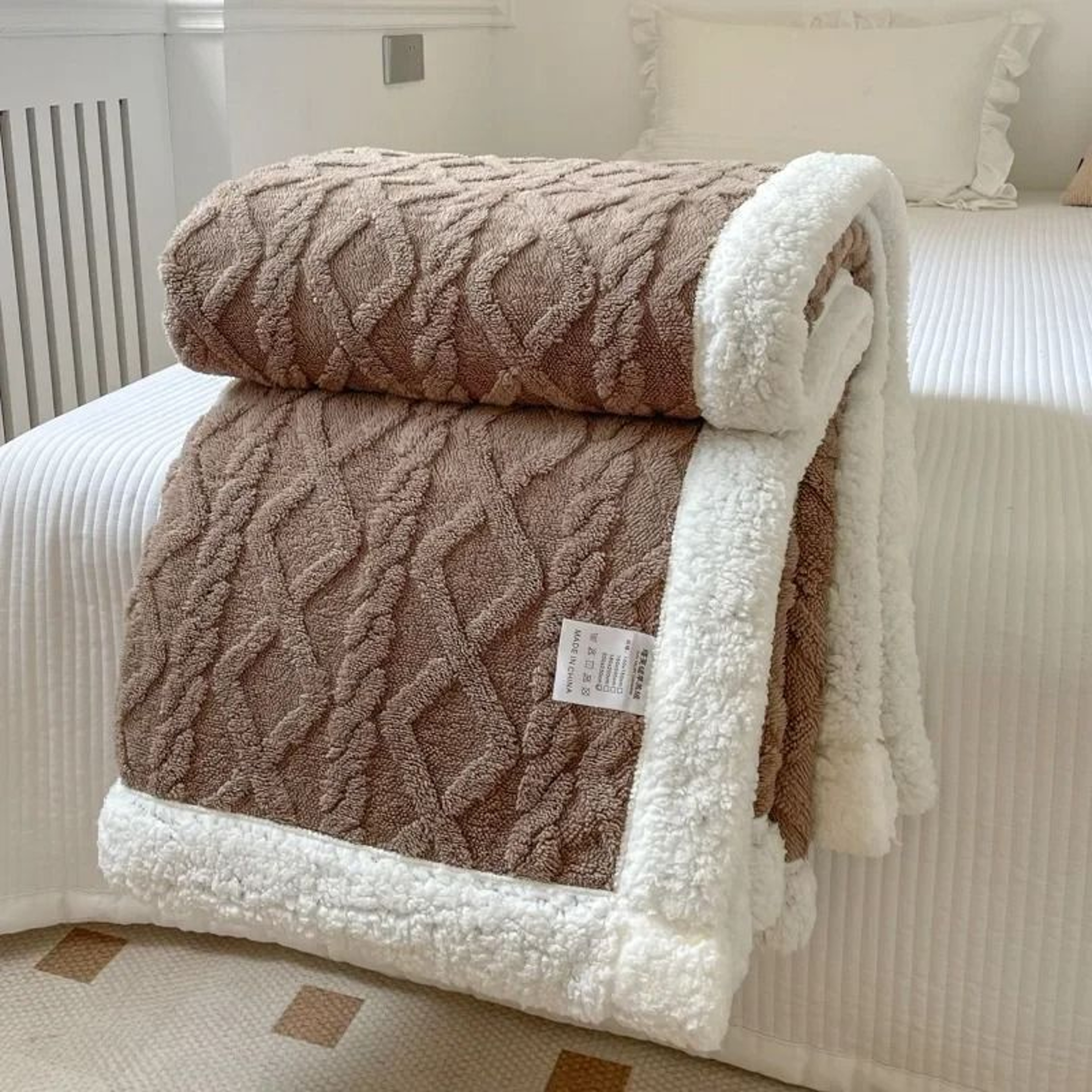 Double Layer Thick Warm Fleece Blanket Plush Autumn Winter Comforter For Bed  Sofa 8