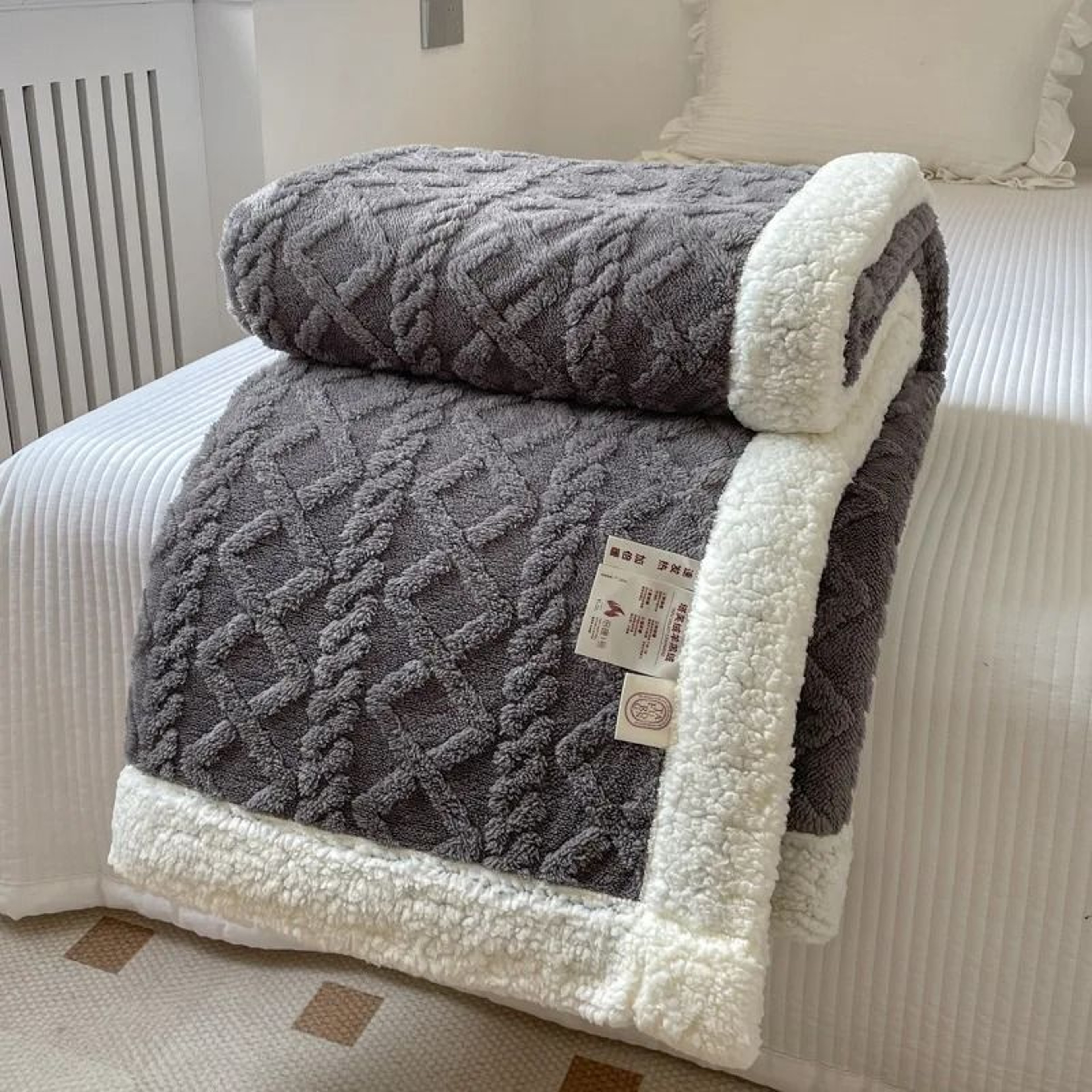 Double Layer Thick Warm Fleece Blanket Plush Autumn Winter Comforter For Bed  Sofa 14