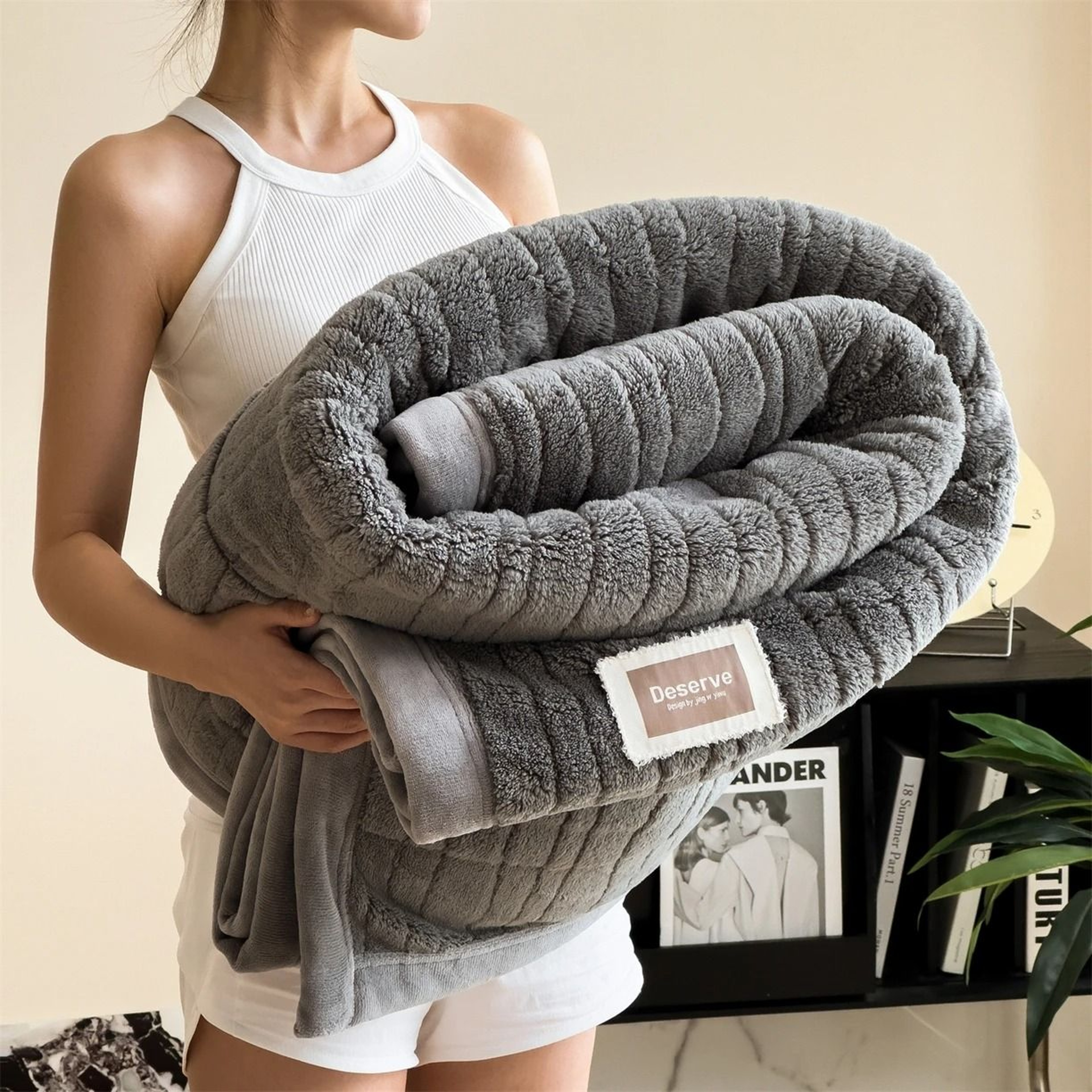 Luxury Thick DoubleSided Fleece Blanket Set Solid Color Soft Velvet Winter Blanket  Matching Pillow 10