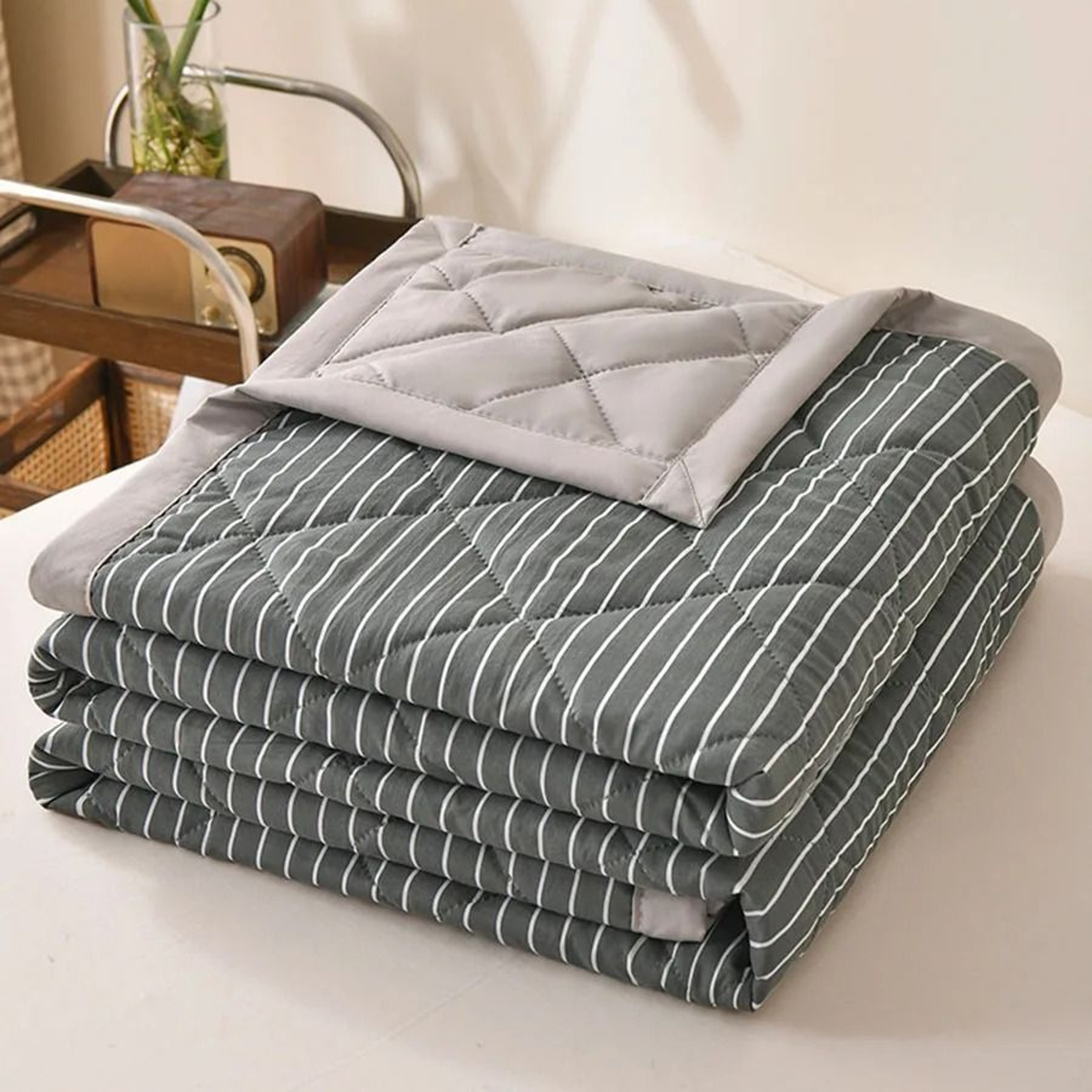 Summer Thin Ultrasonic Quilted Comforter Soft Breathable AirConditioned Four Seasons Quilt 11