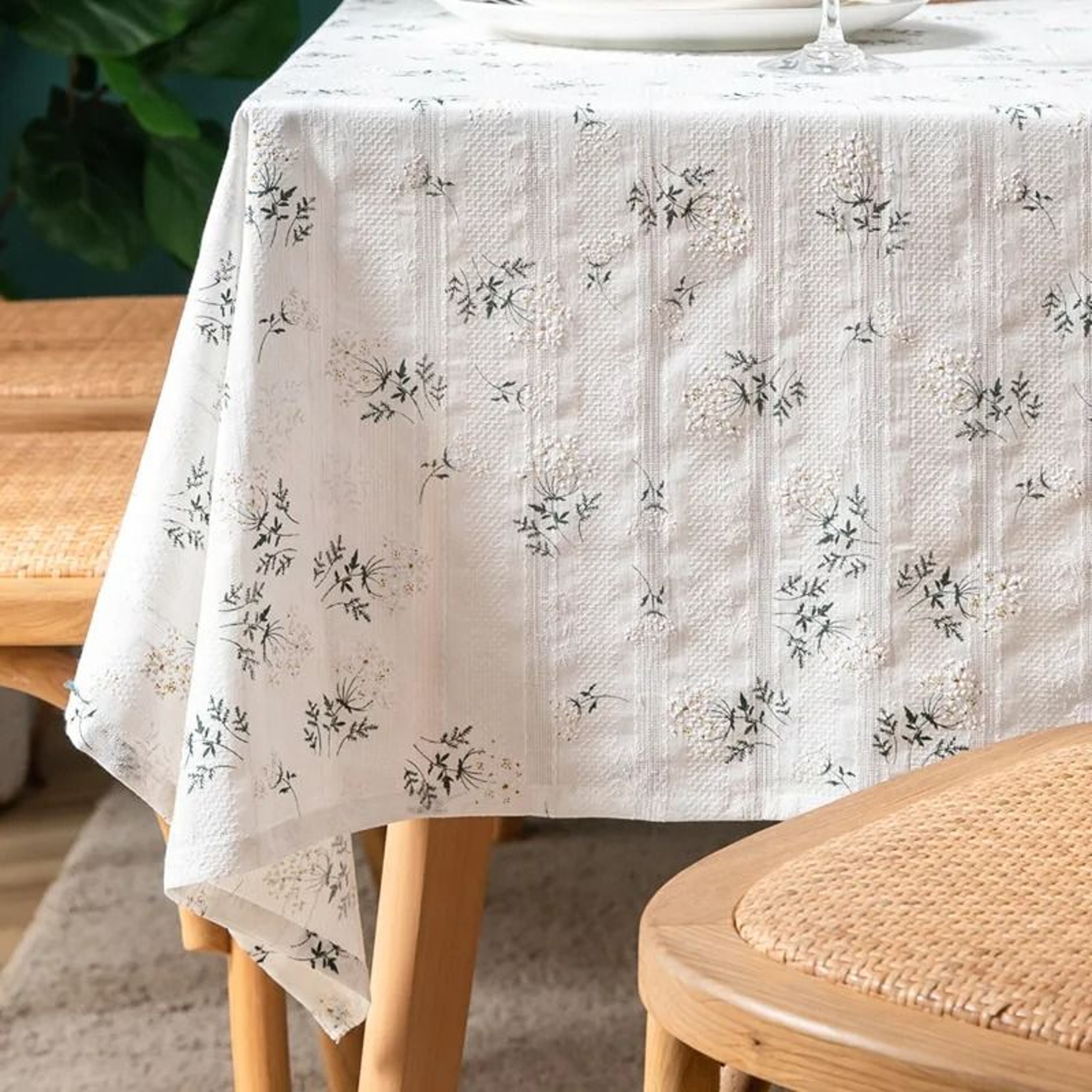 Beige Daisy Lace Tassels Cotton Tablecloth Rustic Boho Rectangle Table Cover For Tea Tables Kitchen 11
