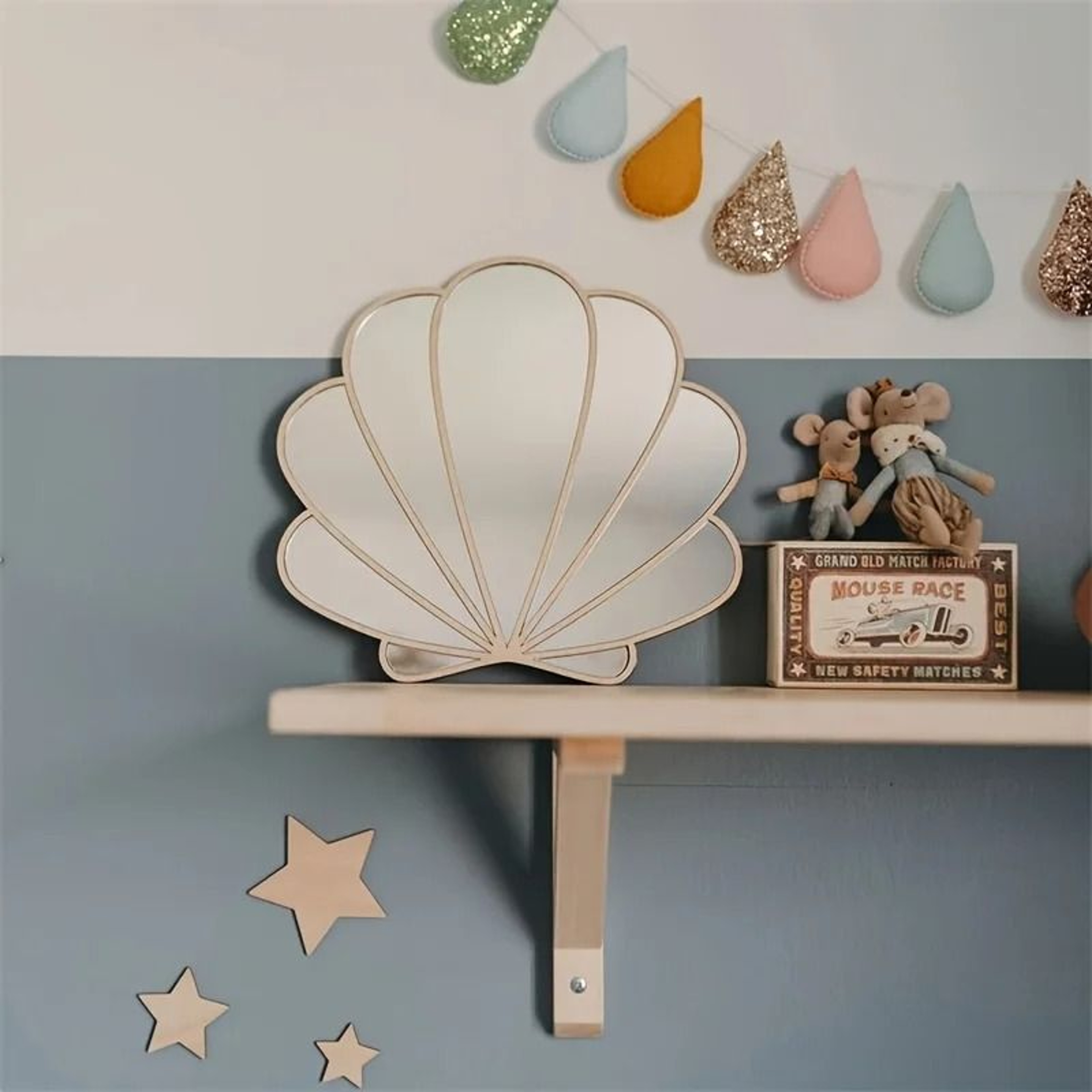 Ins Nordic Wooden Beach Theme Shell Shatterproof Wall Mirror 1