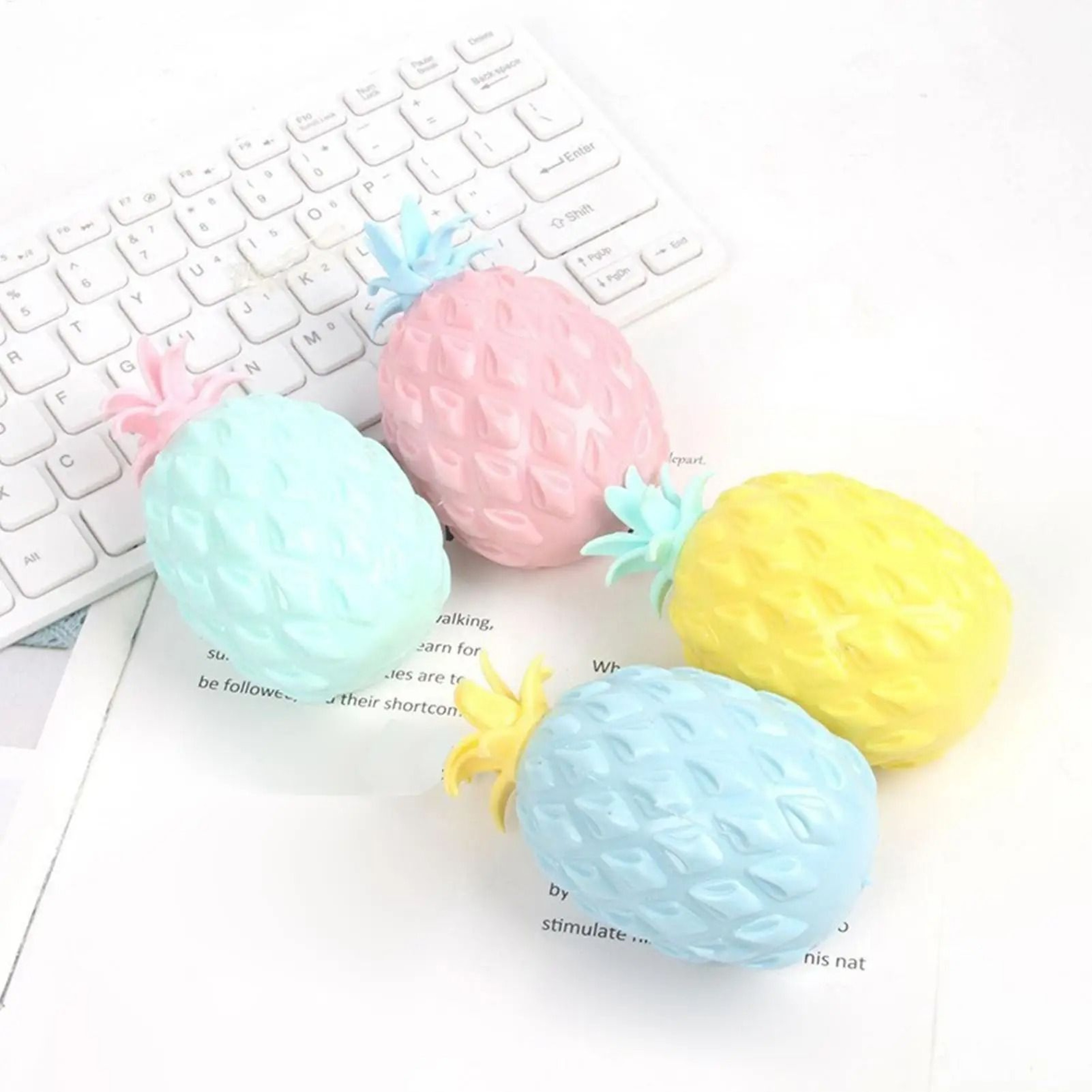 Pineapple Design Stretchable Squeeze Sensory Toy Portable Decompression Fidget Toy For Stress Relie 1