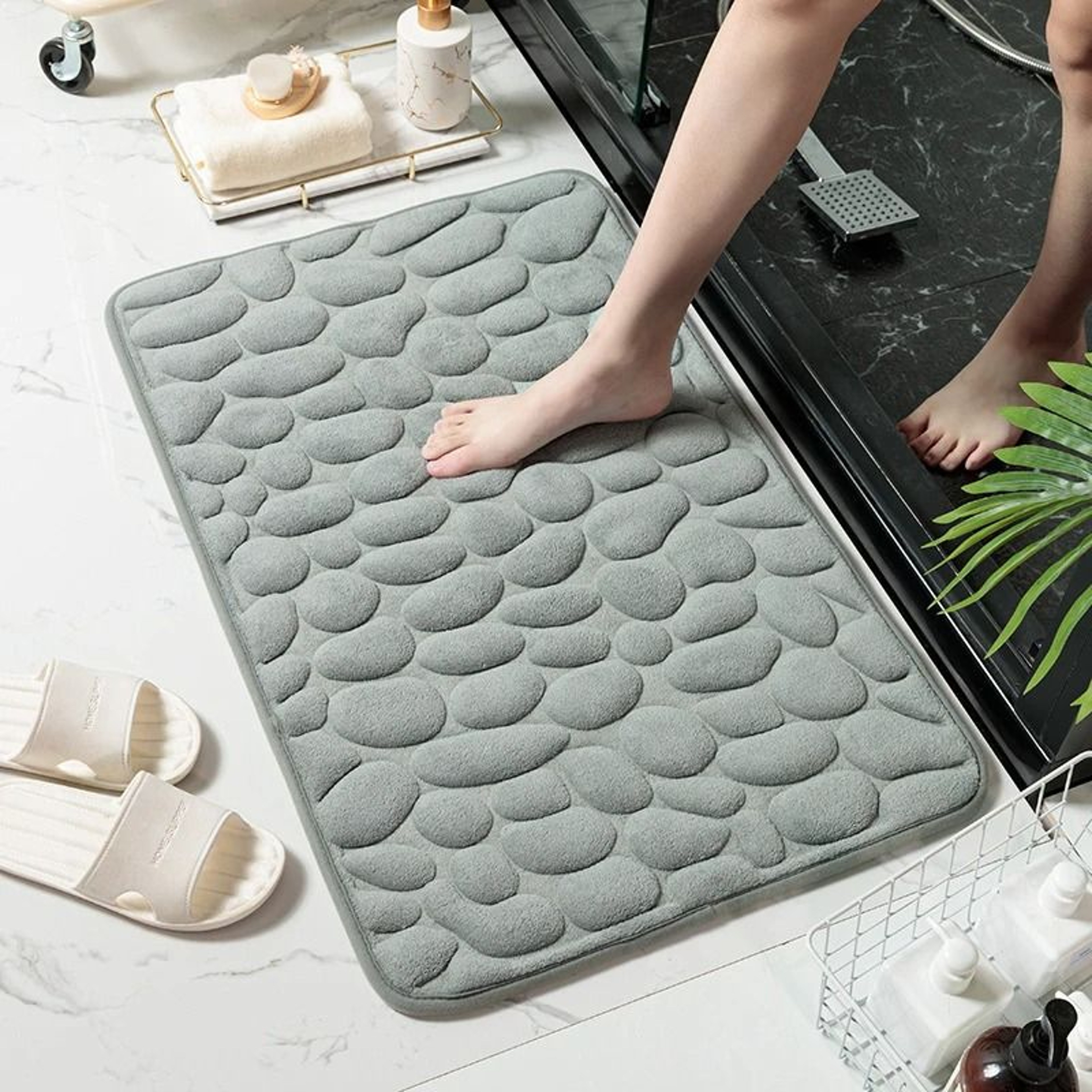 Thickened Memory Foam Coral Fleece Absorbent Bathroom Mat 40cm X 60cm 0