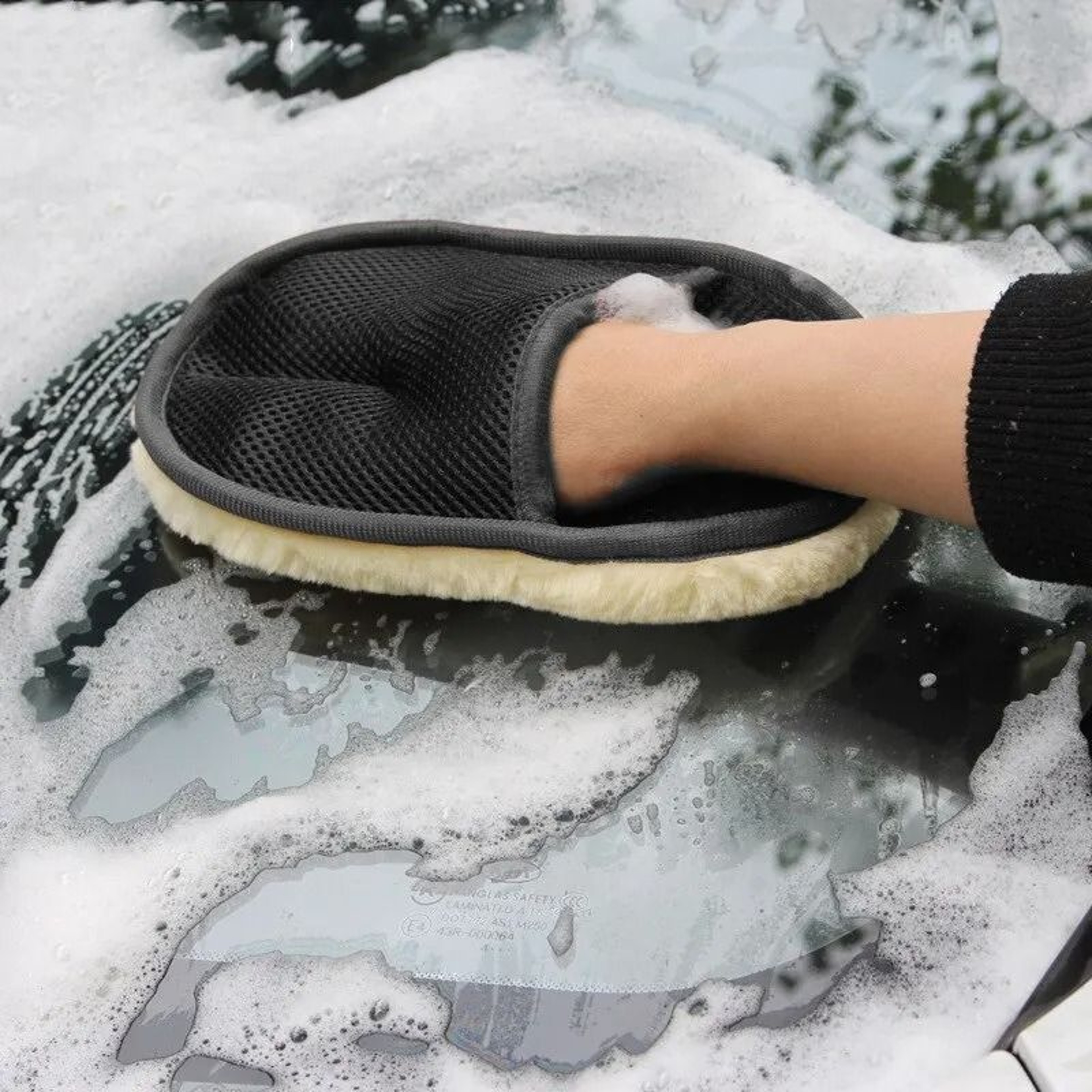 UltraSoft Woolen Car Wash Mitt  ScratchFree Auto Detailing Glove 3