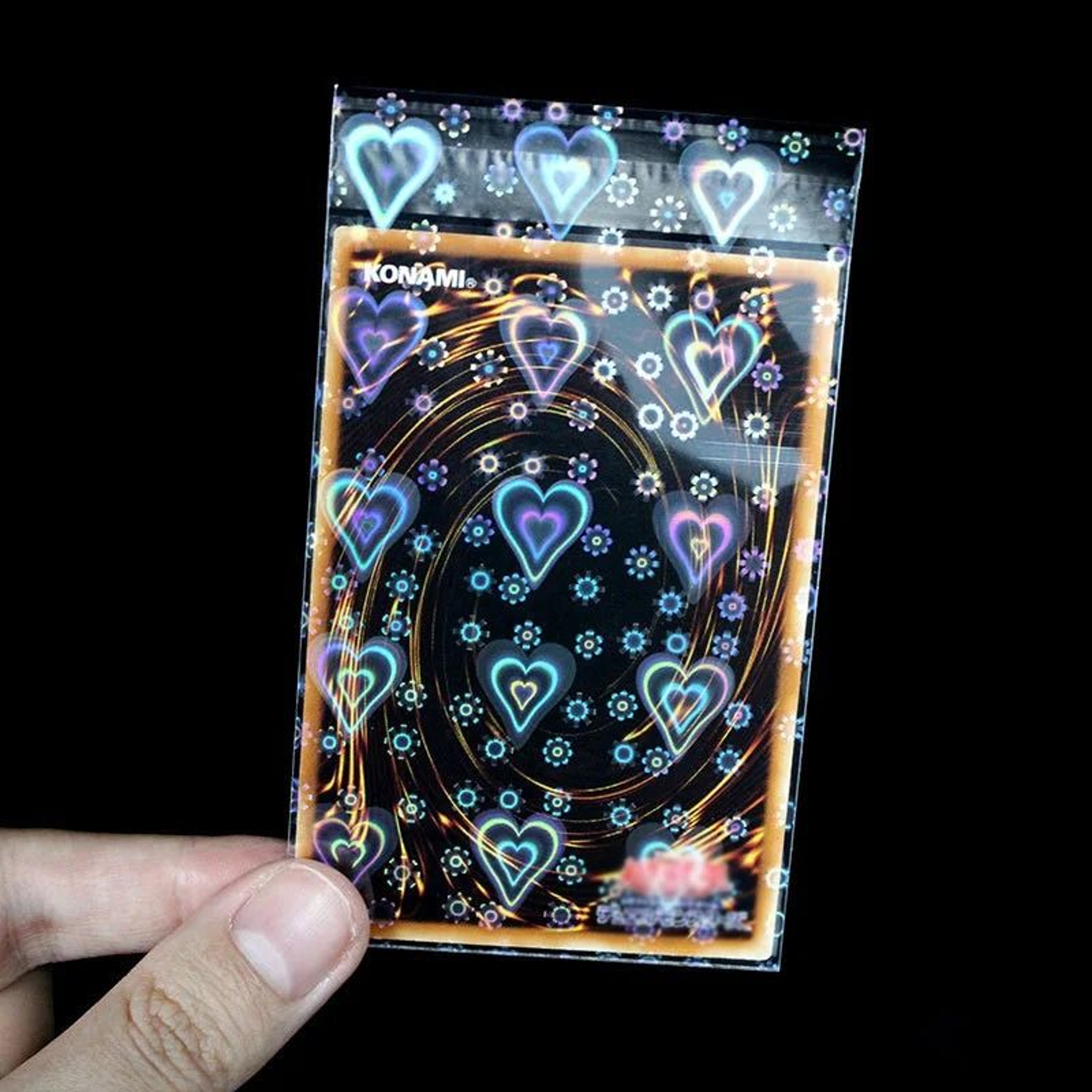 100Pcs HeartShaped Foil Laser Holographic Card Sleeves  Trading Card Protectors 4