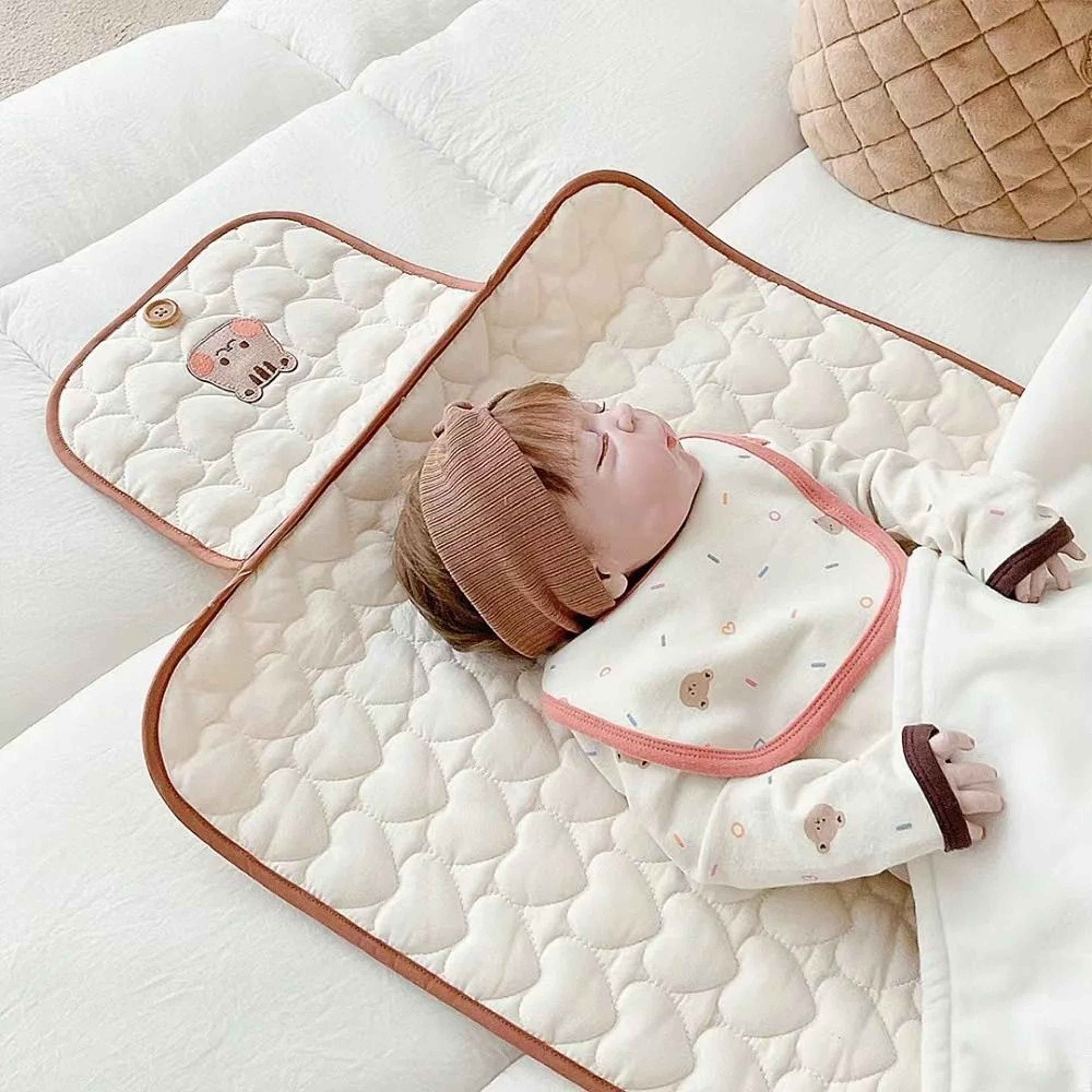 Foldable Portable Baby Diaper Changing Pad  Waterproof Newborn Travel Station 3