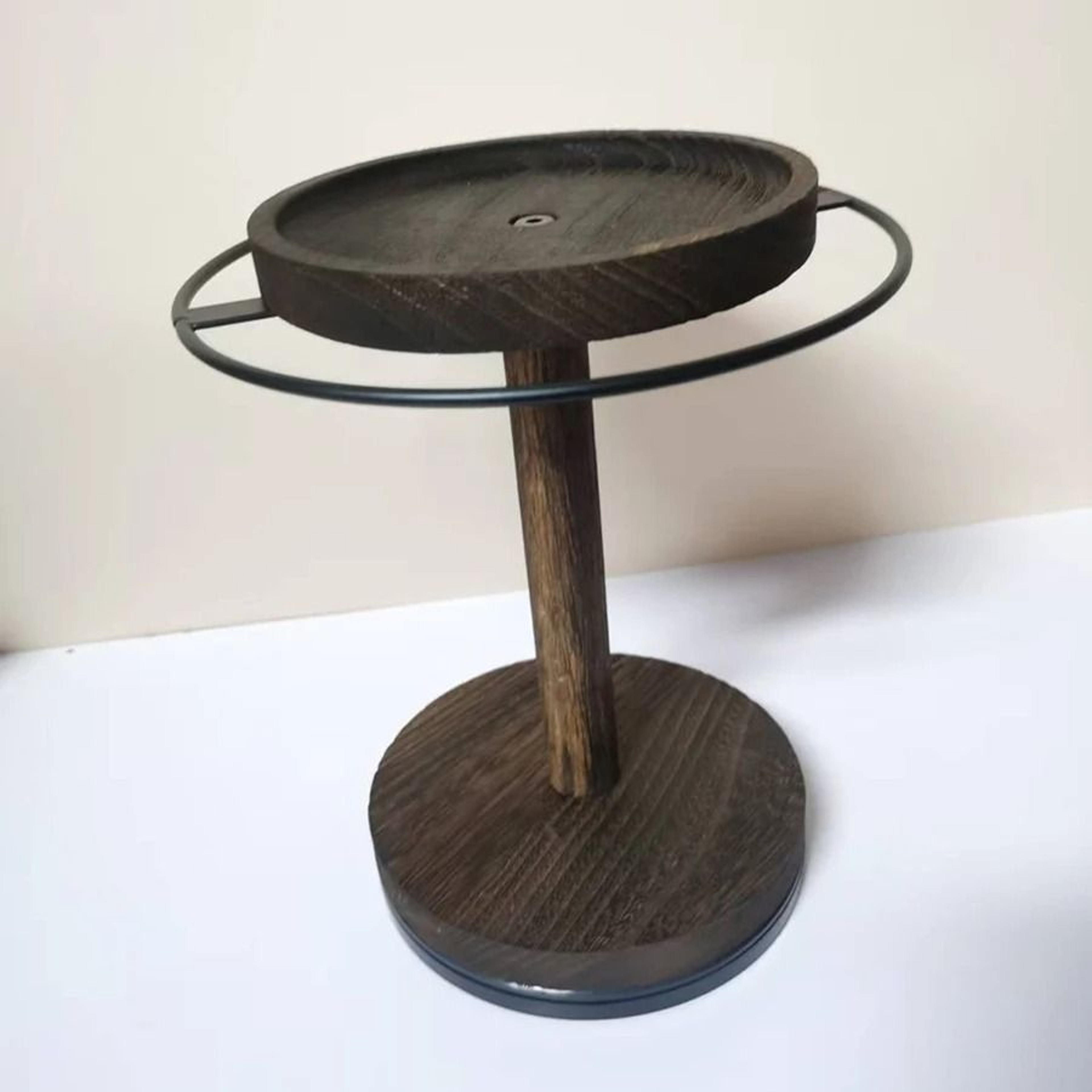 Quality SpaceSaving Metal Sunglasses Storage Stand With AntiSlip Base 3