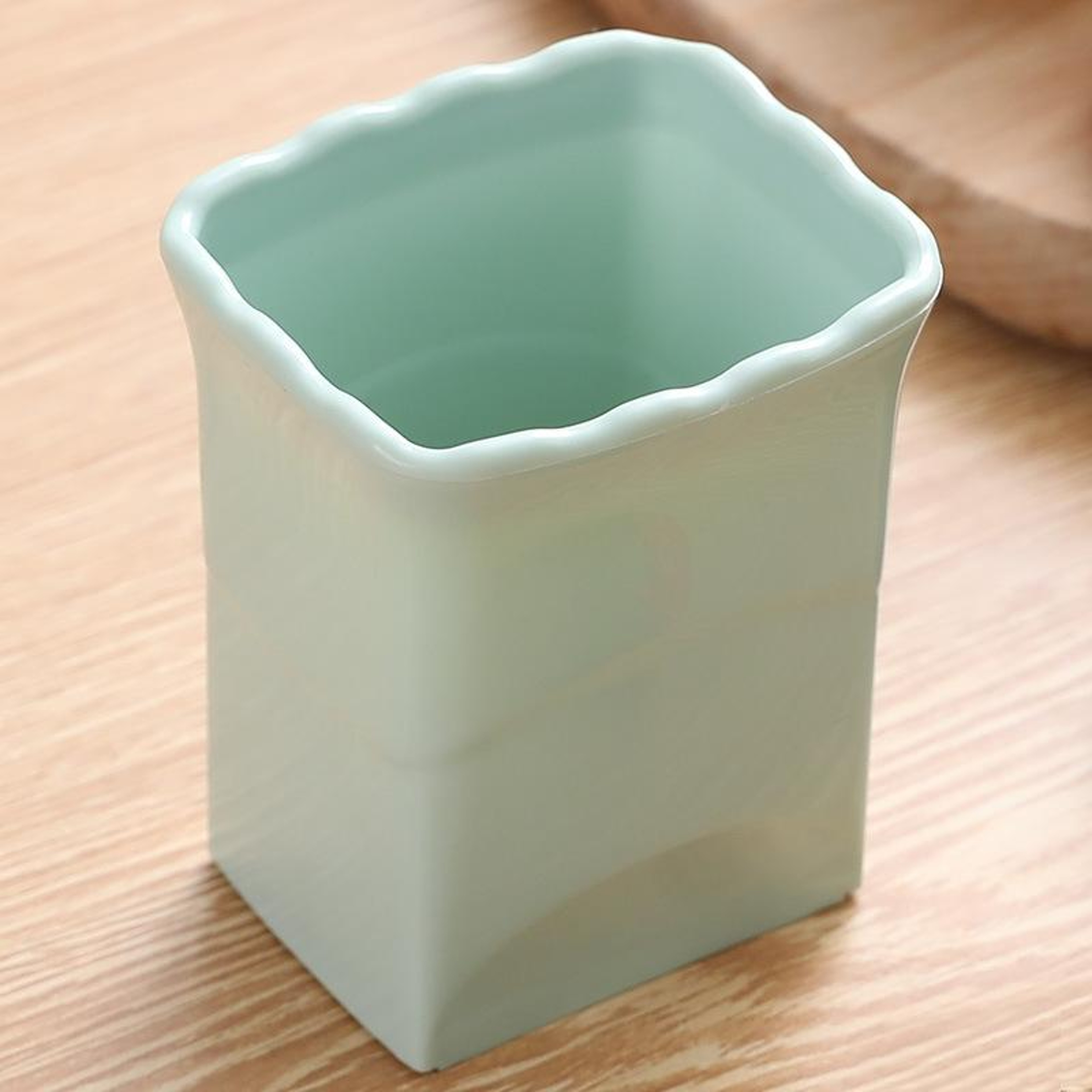 5-Blade Fruit & Vegetable Cup Slicer with Safety Cover for Strawberries, Grapes & More – view 9