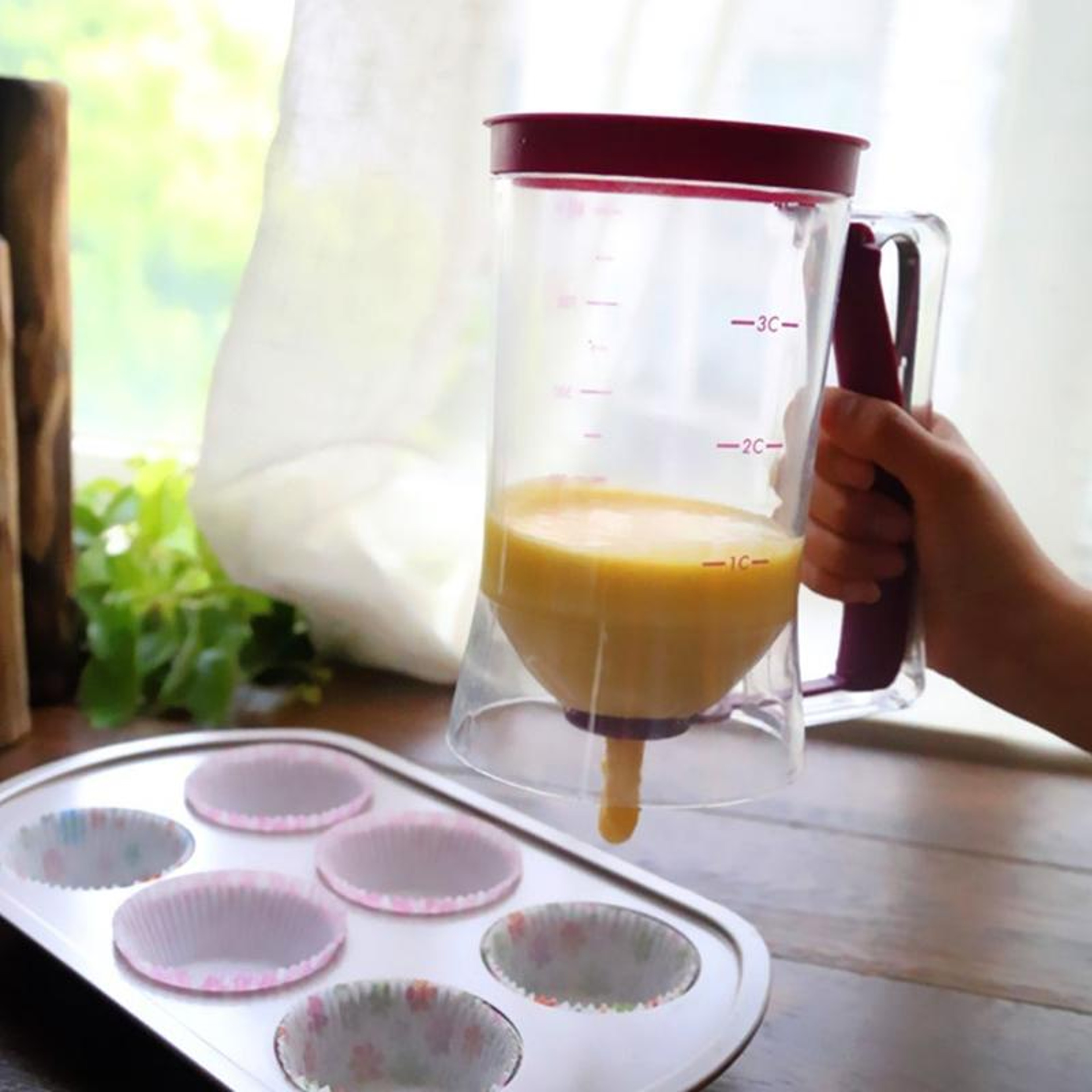 900ml Precision Batter Dispenser With Measuring Marks For Cupcakes Pancakes  Muffins 5