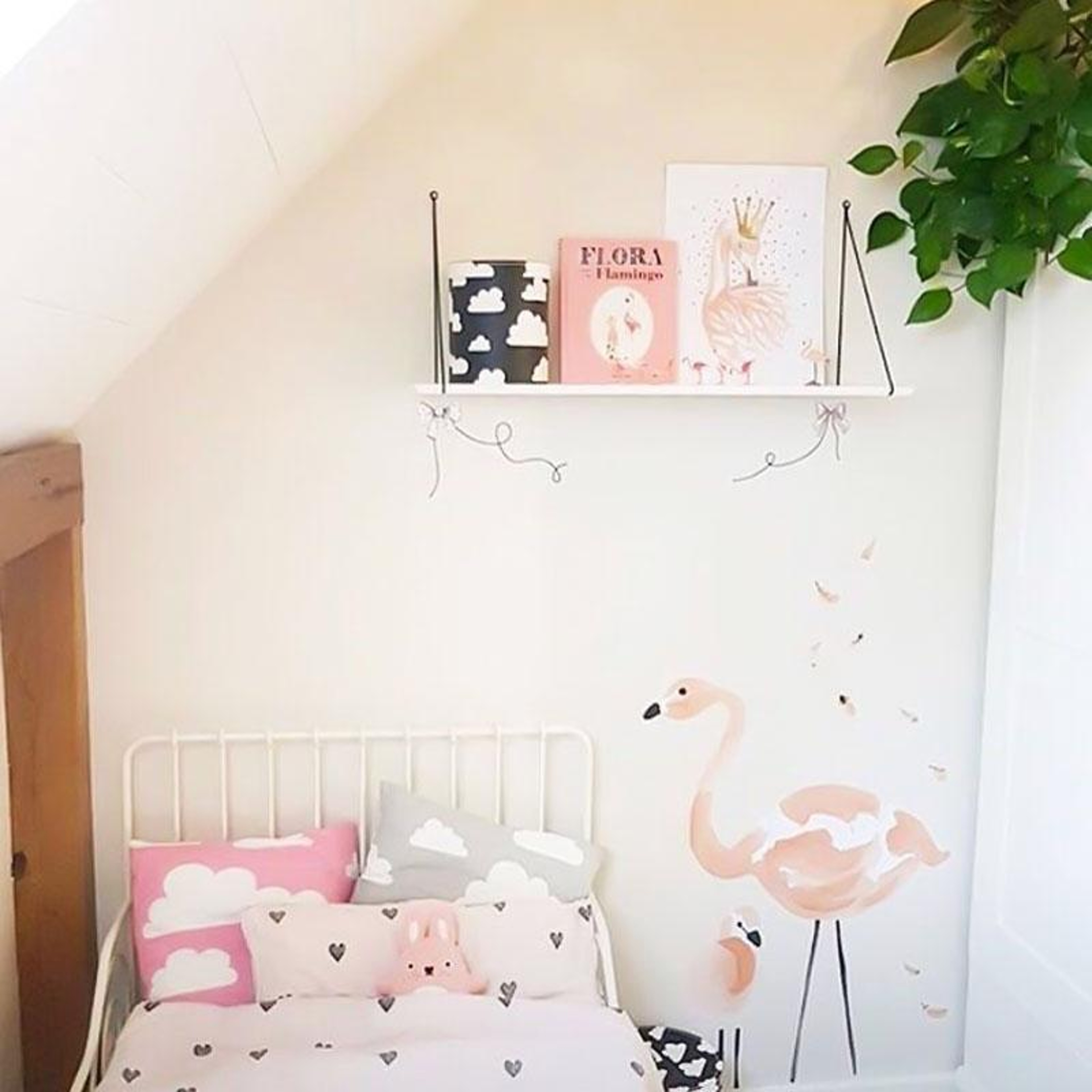 Flamingo Balloon Kids Wall Decals For Nursery And Classroom Decor 4