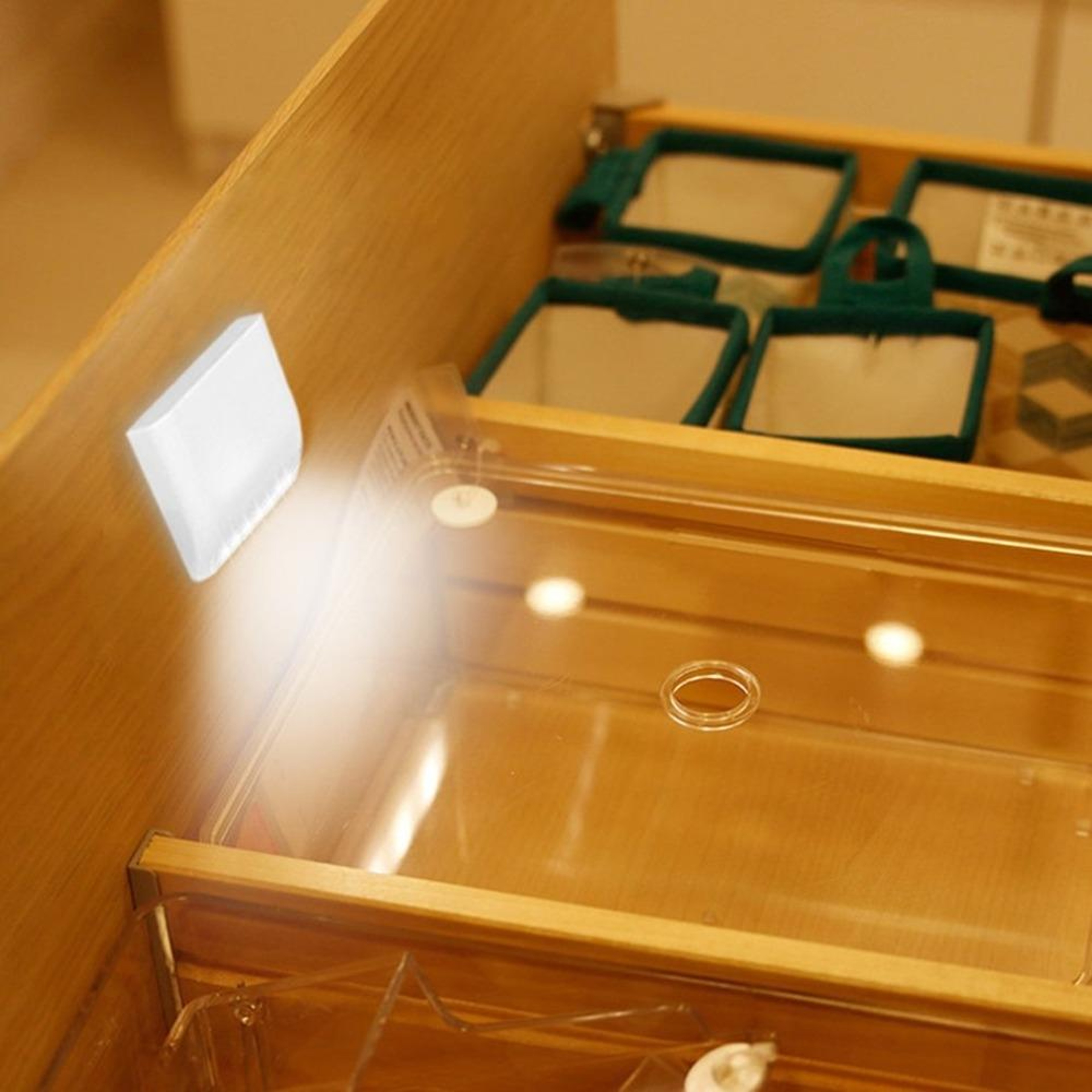 Smart LED Cabinet Light with Automatic Sensor for Cabinet Hinges and Closets – view 1