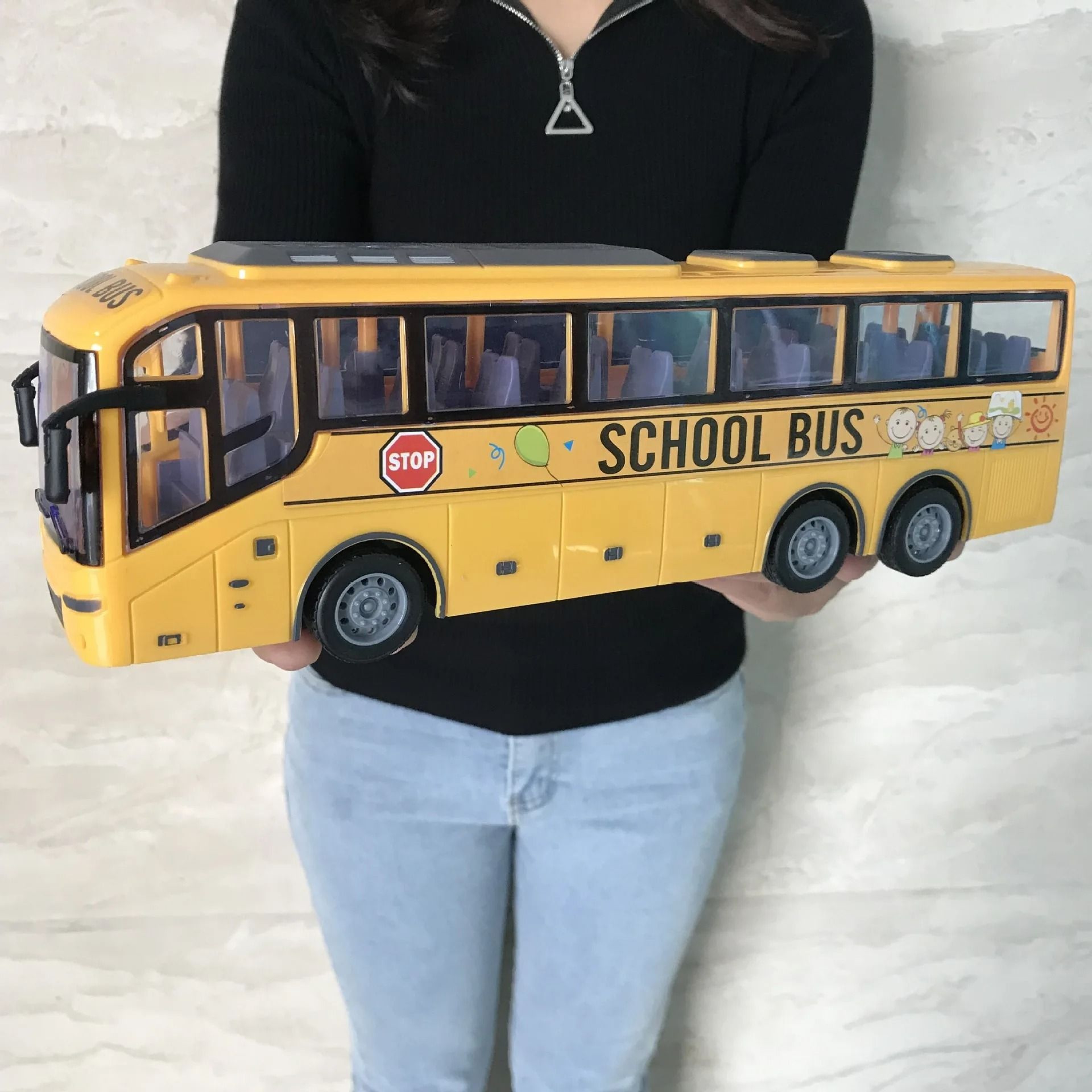 Large RC Electric Bus Toy With LED Lights For Kids 0