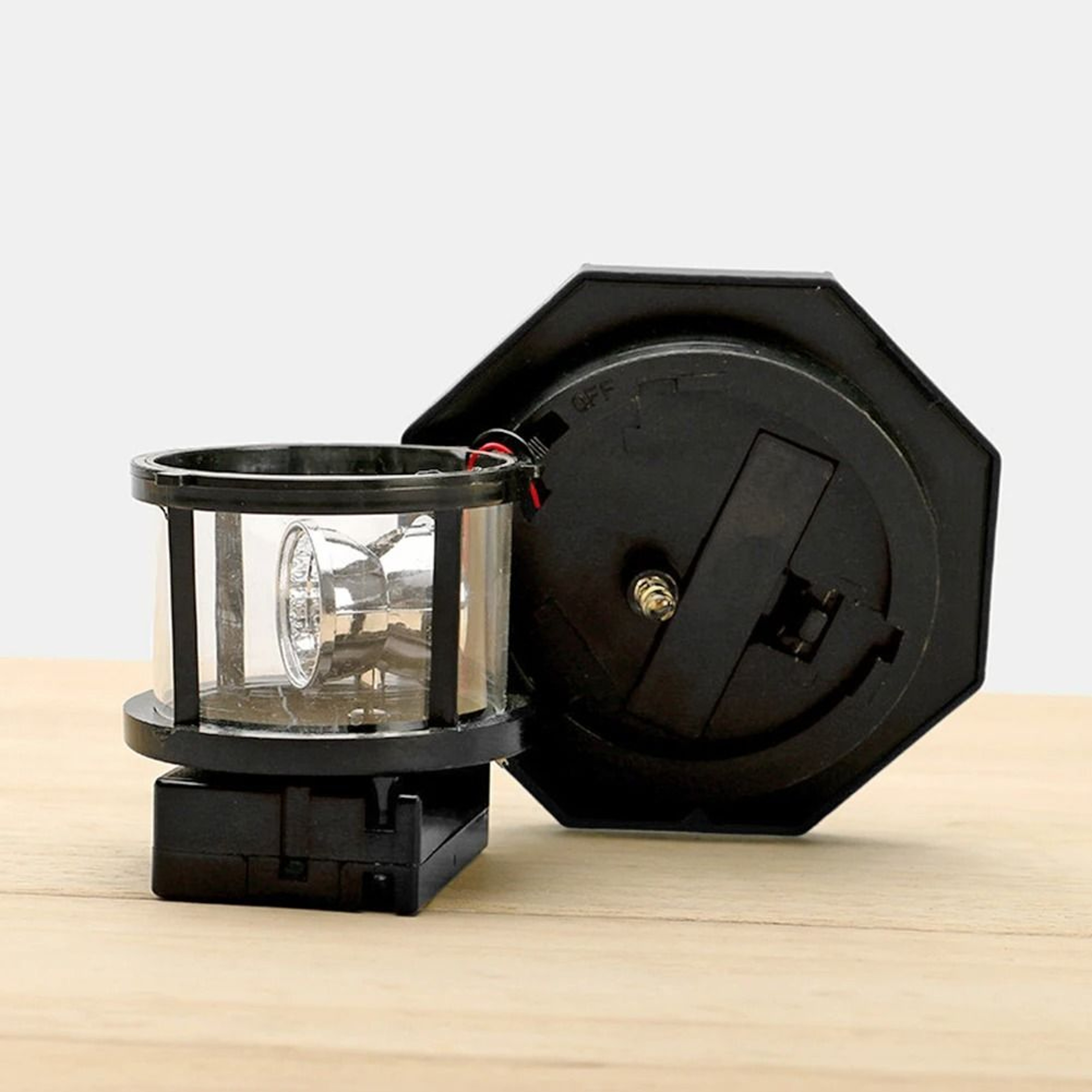 Lighthouse Shape Solar LED Rotating Beacon 2