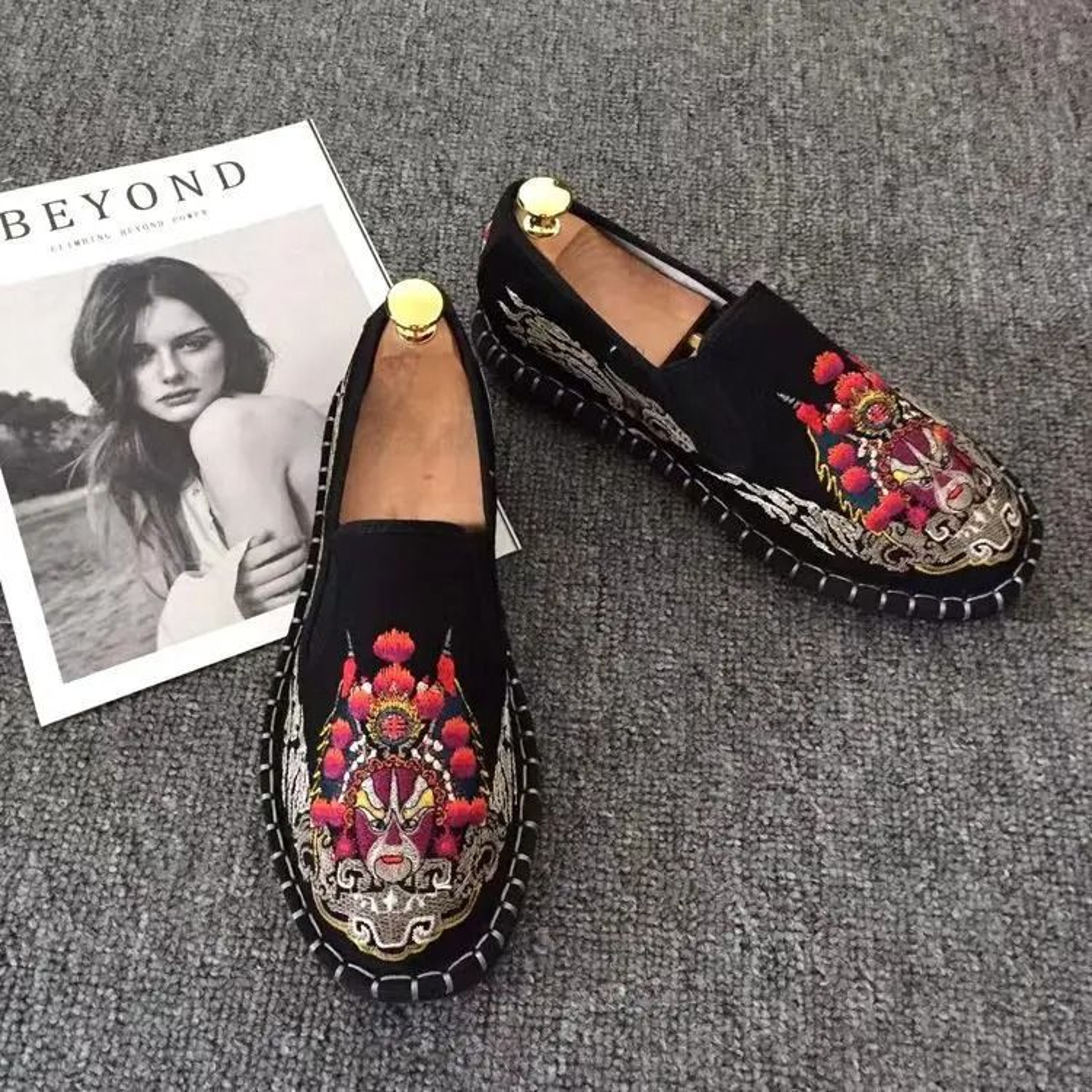 Traditional Embroidered Beijing Cloth Loafers For Men 12
