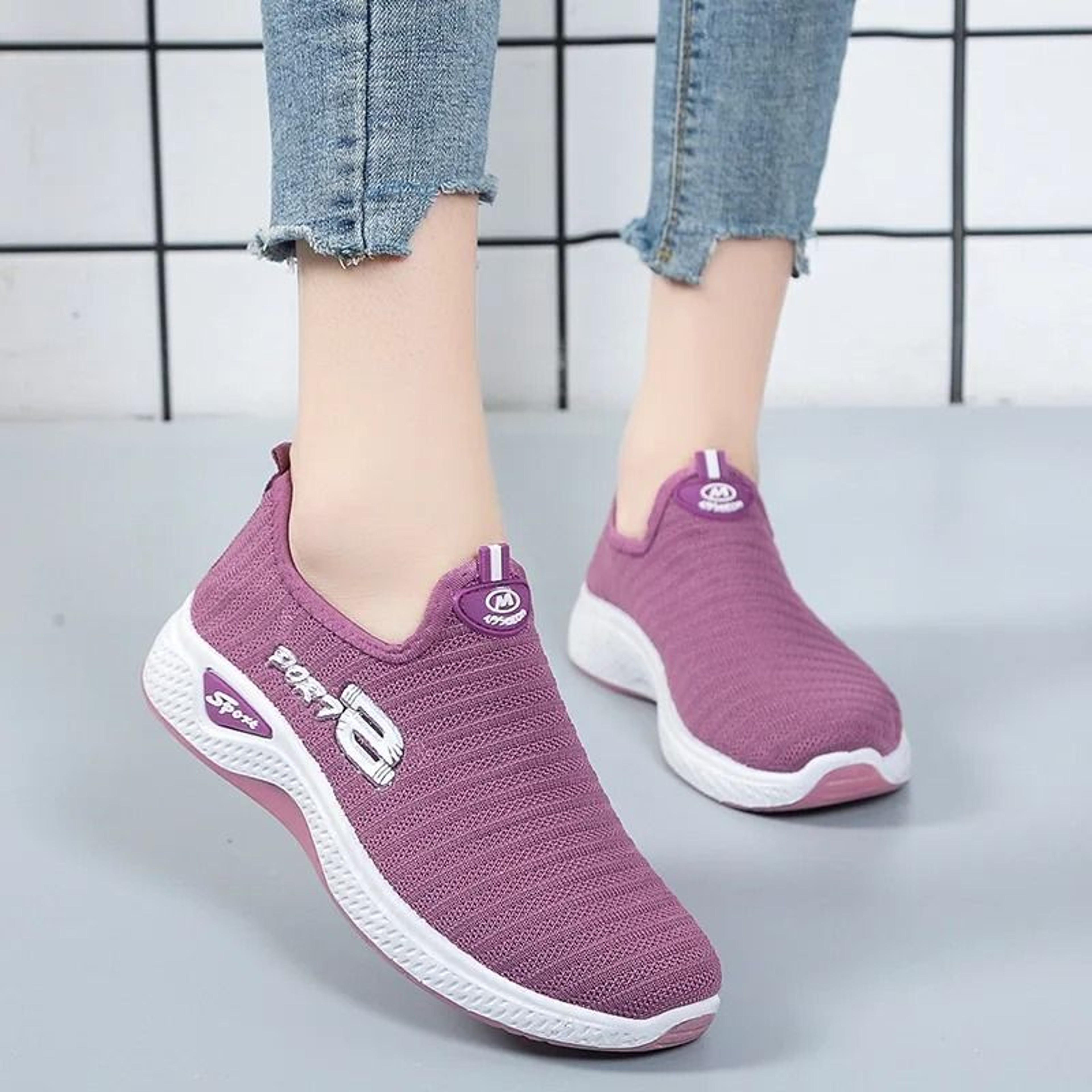 Lightweight Breathable Casual Sport Shoes For Women 3