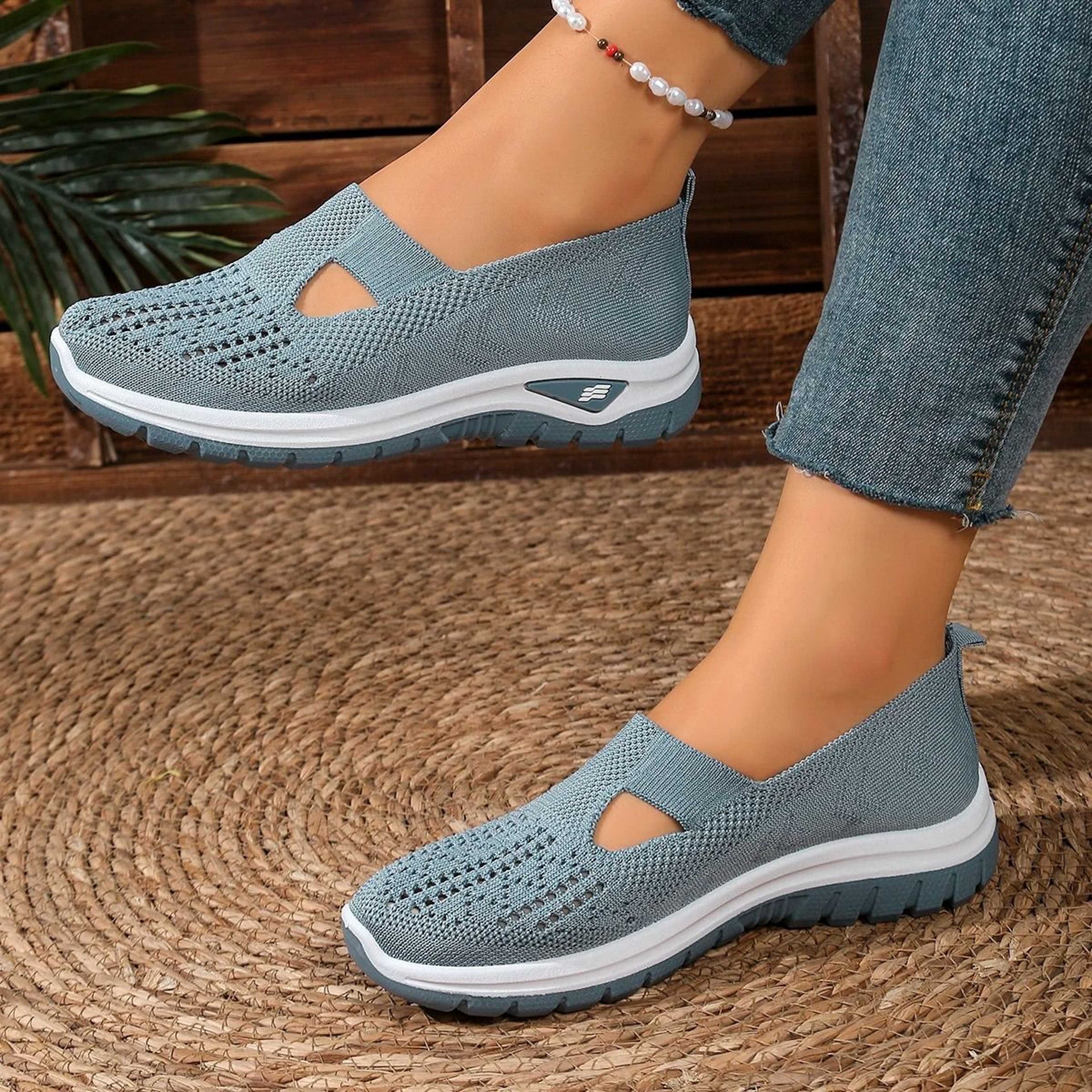 Womens Breathable Mesh Sports Shoes For Everyday Comfort 1