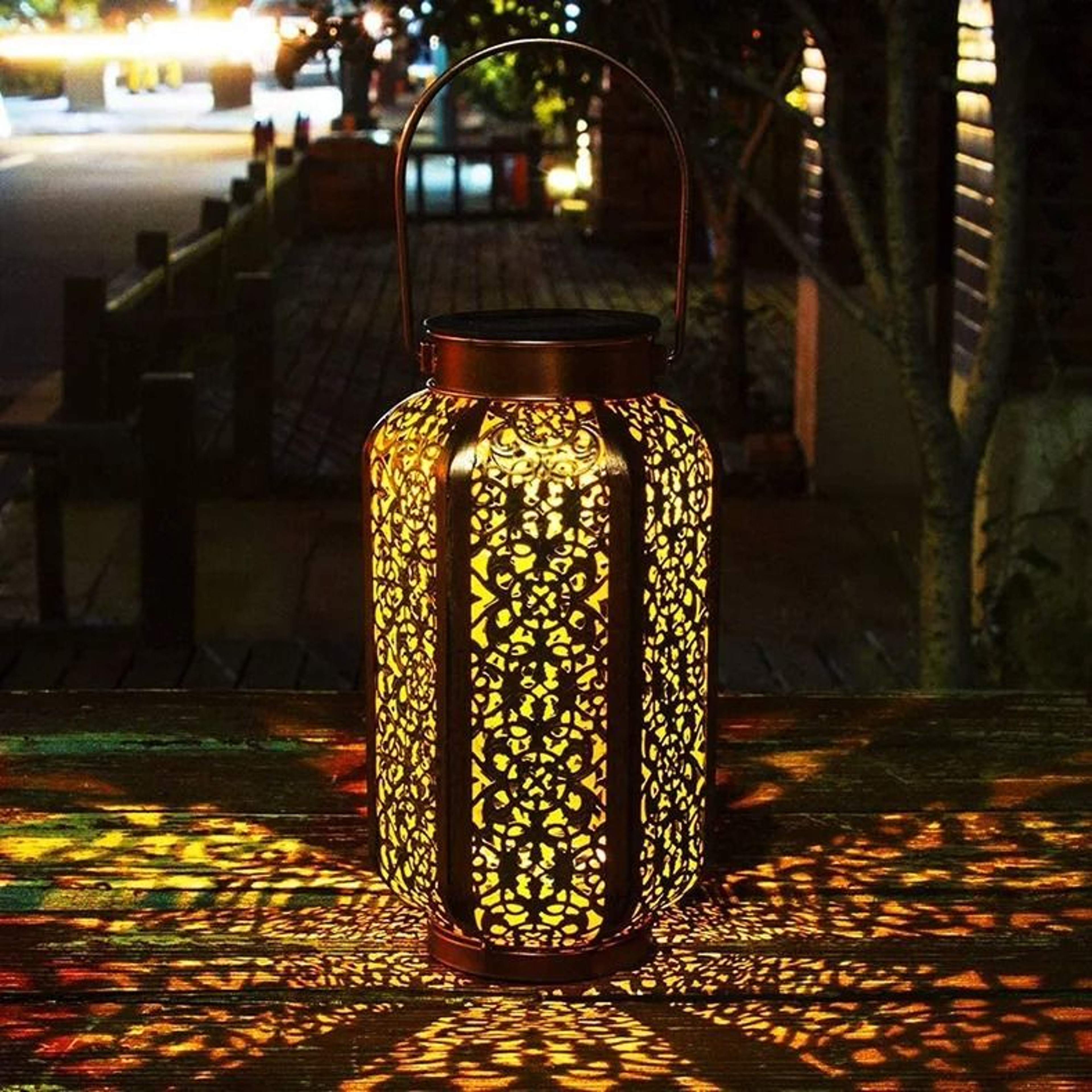Solar Lantern Pendant Light For Outdoor Garden And Patio Decor 8