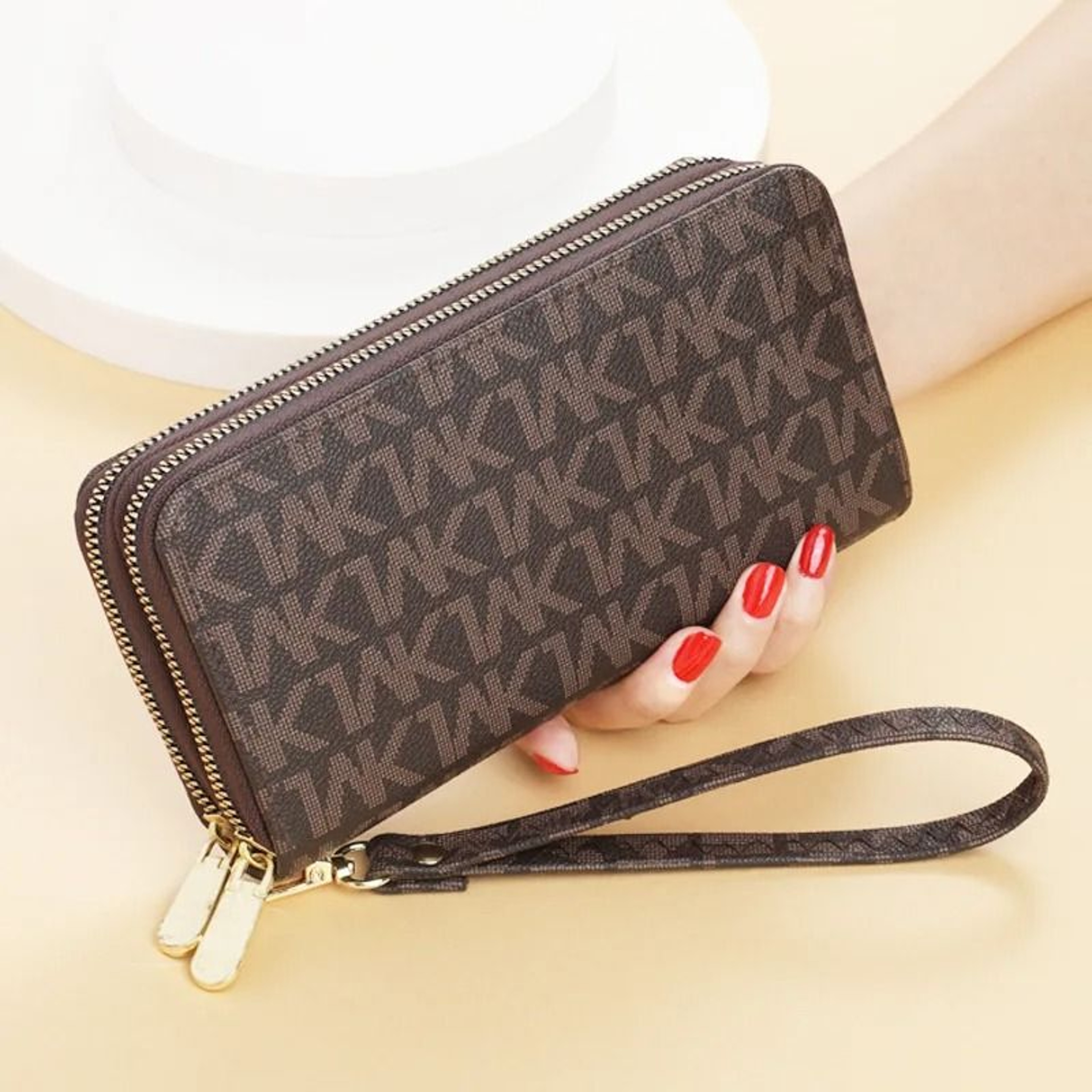 Womens Long Double Zipper Wallet With Phone Card And Wristlet Design 1