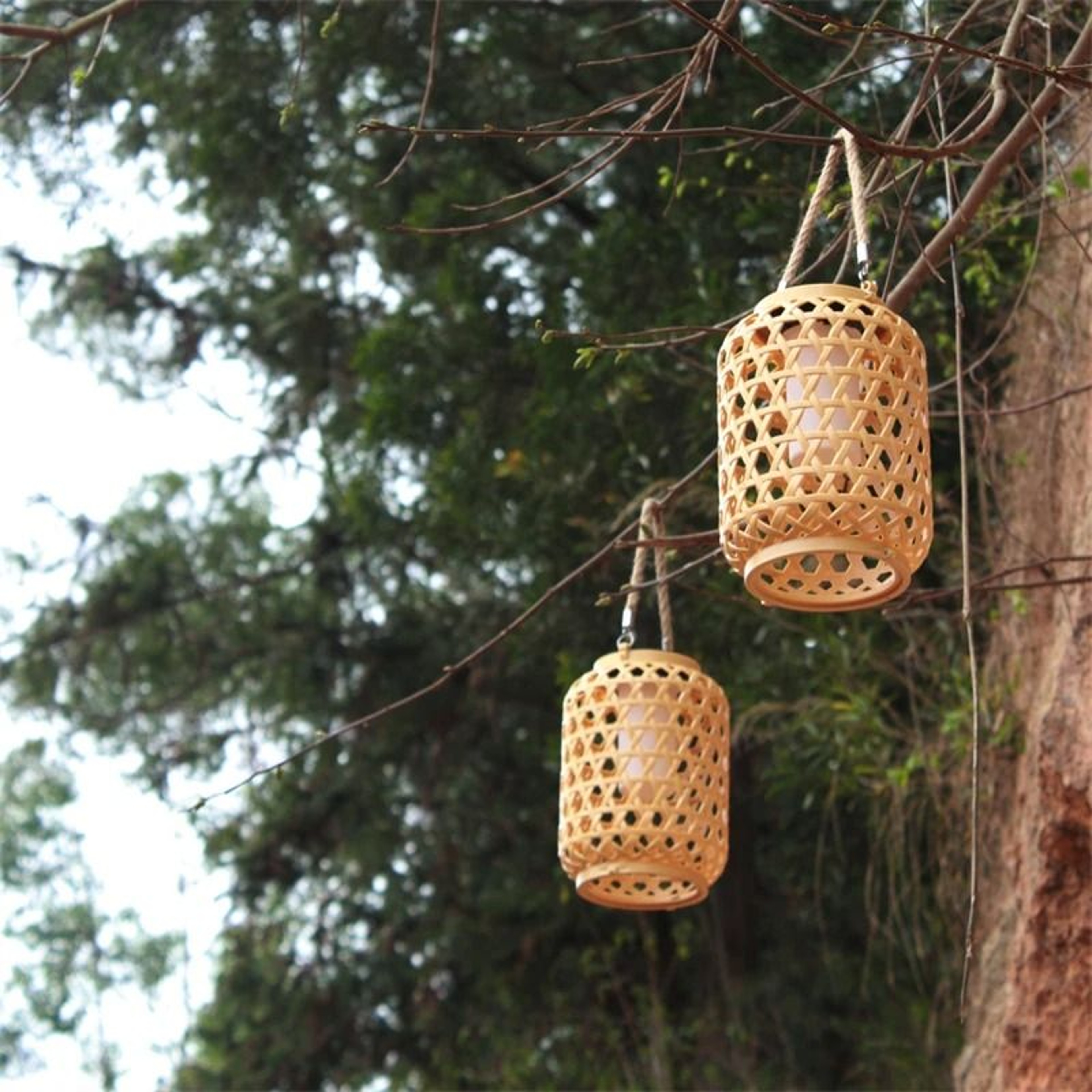 Solar Bamboo Woven Lantern For Outdoor Garden And Patio Decor 4