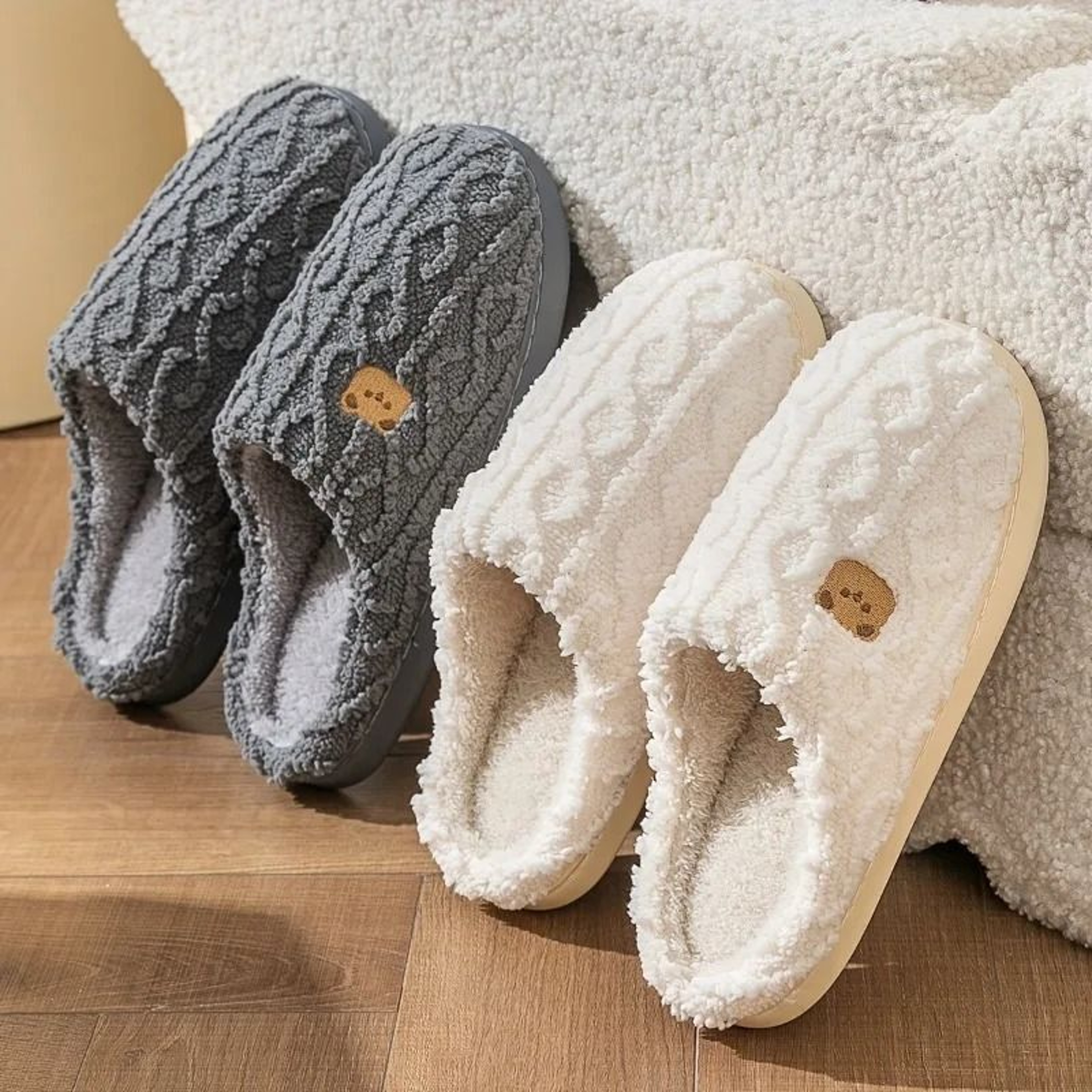 Solid Color Bear Print Warm Indoor Slippers 0