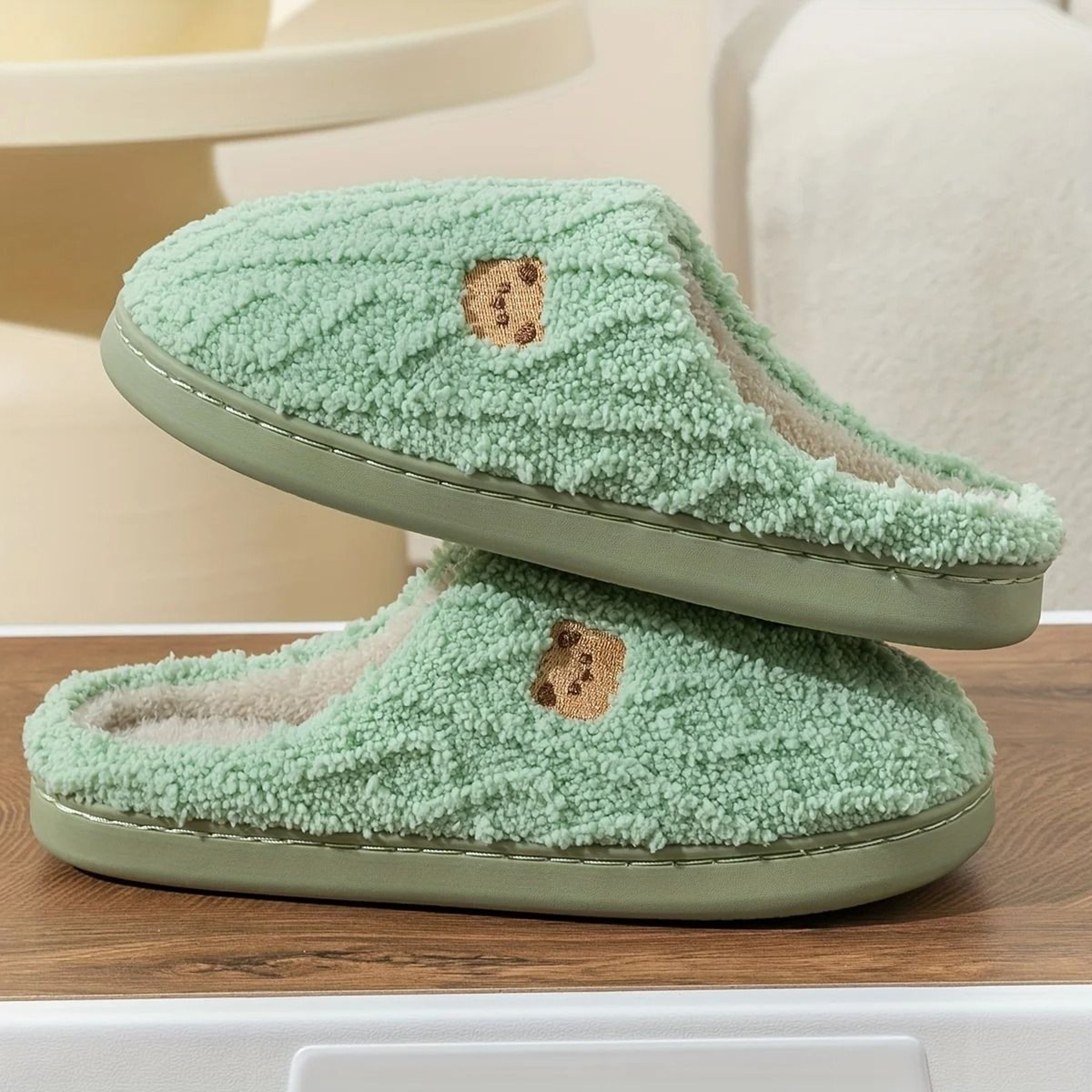 Solid Color Bear Print Warm Indoor Slippers 9