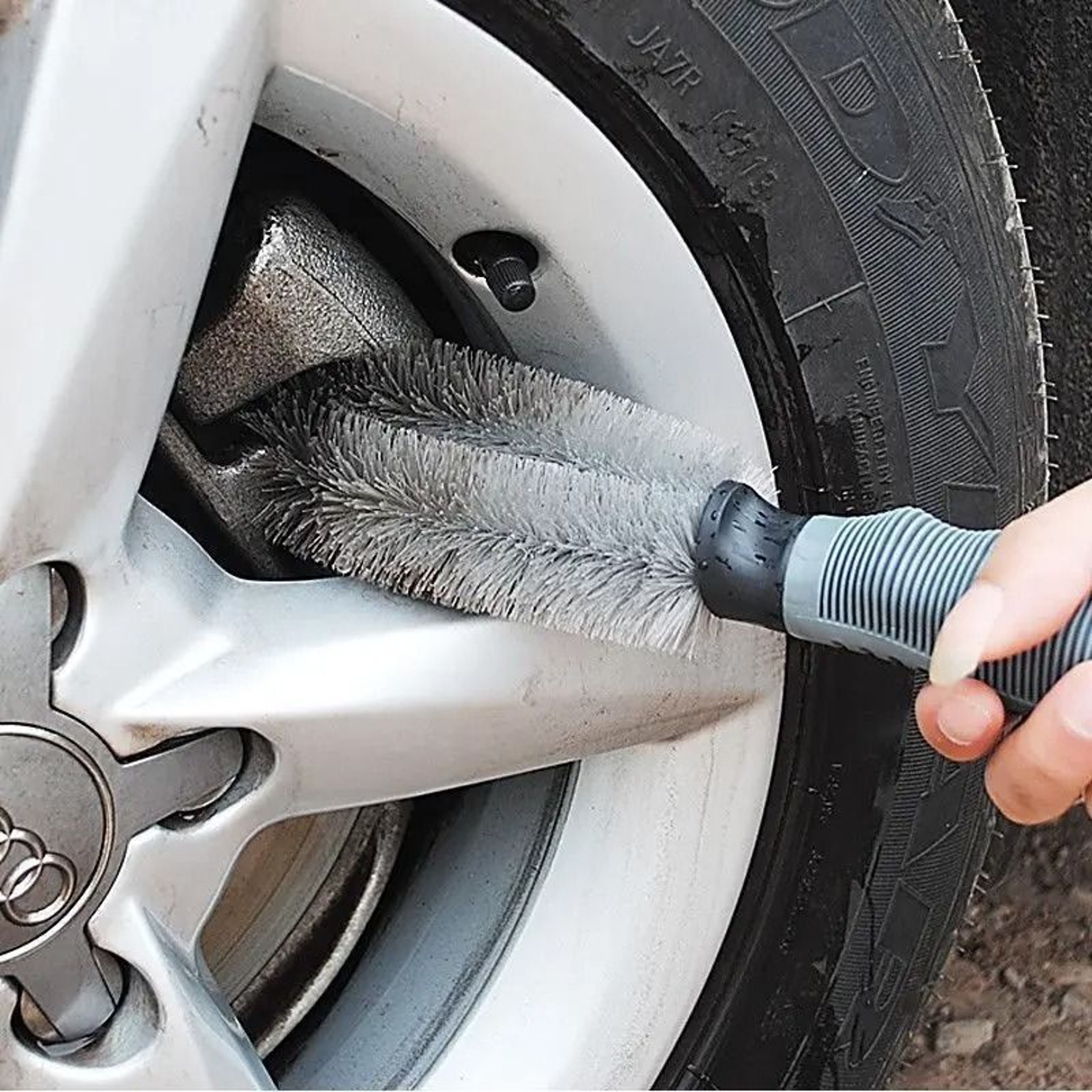 Car Wheel Cleaning Brush For Tire And Rim Detailing 0