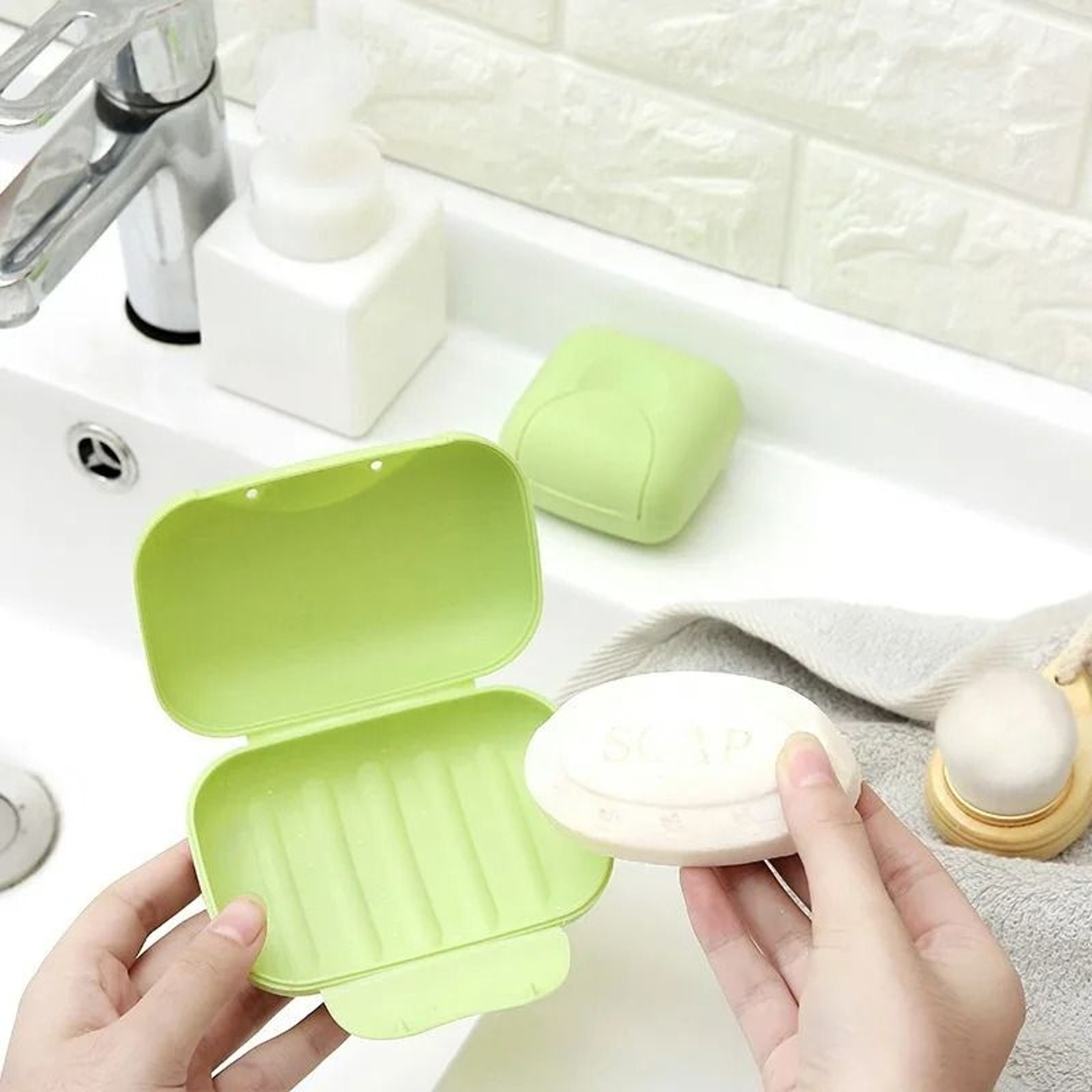 Portable Travel Soap Box With Cover For Home And Outdoor Use 4