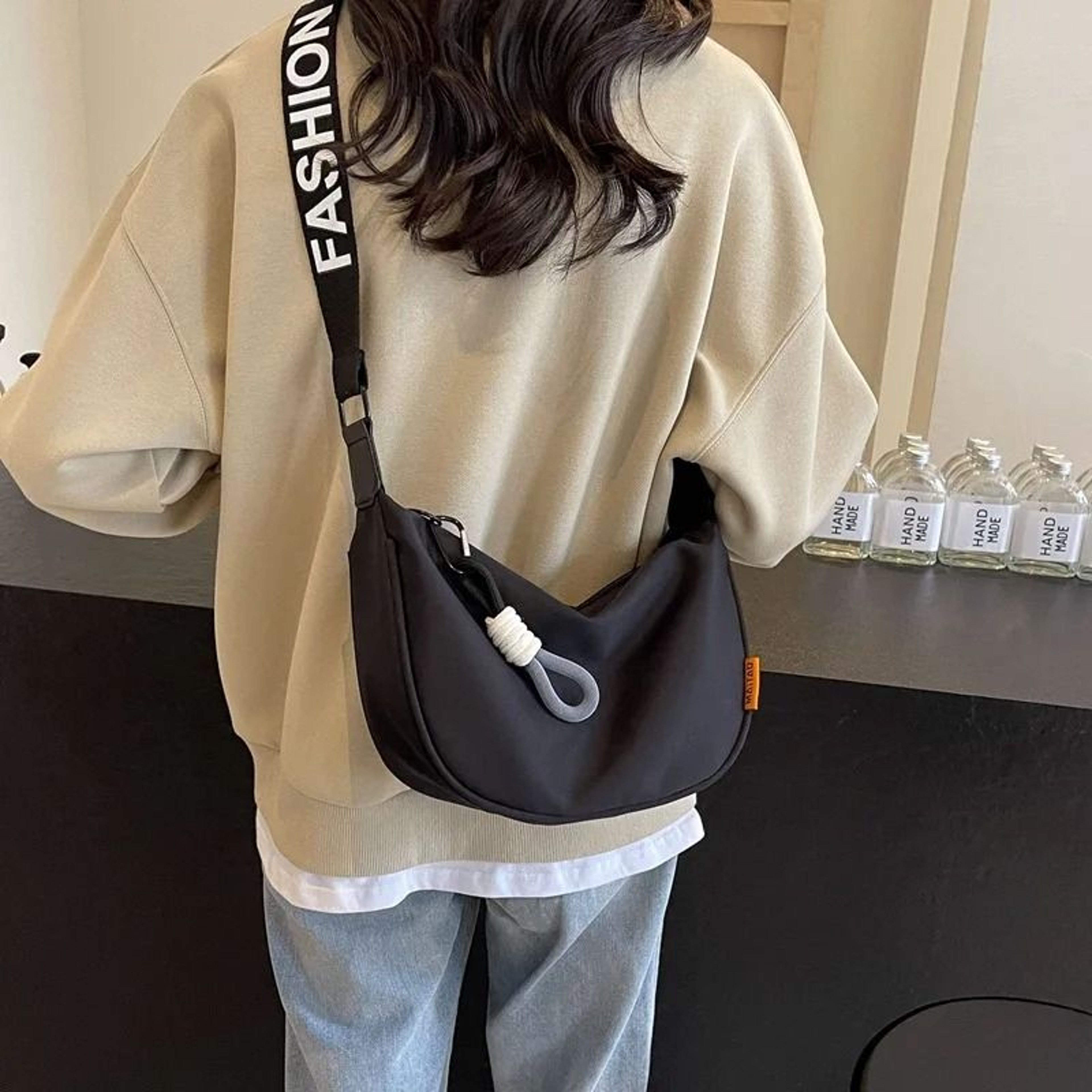 Crossbody Shoulder Bag With Wide Strap For Women 1