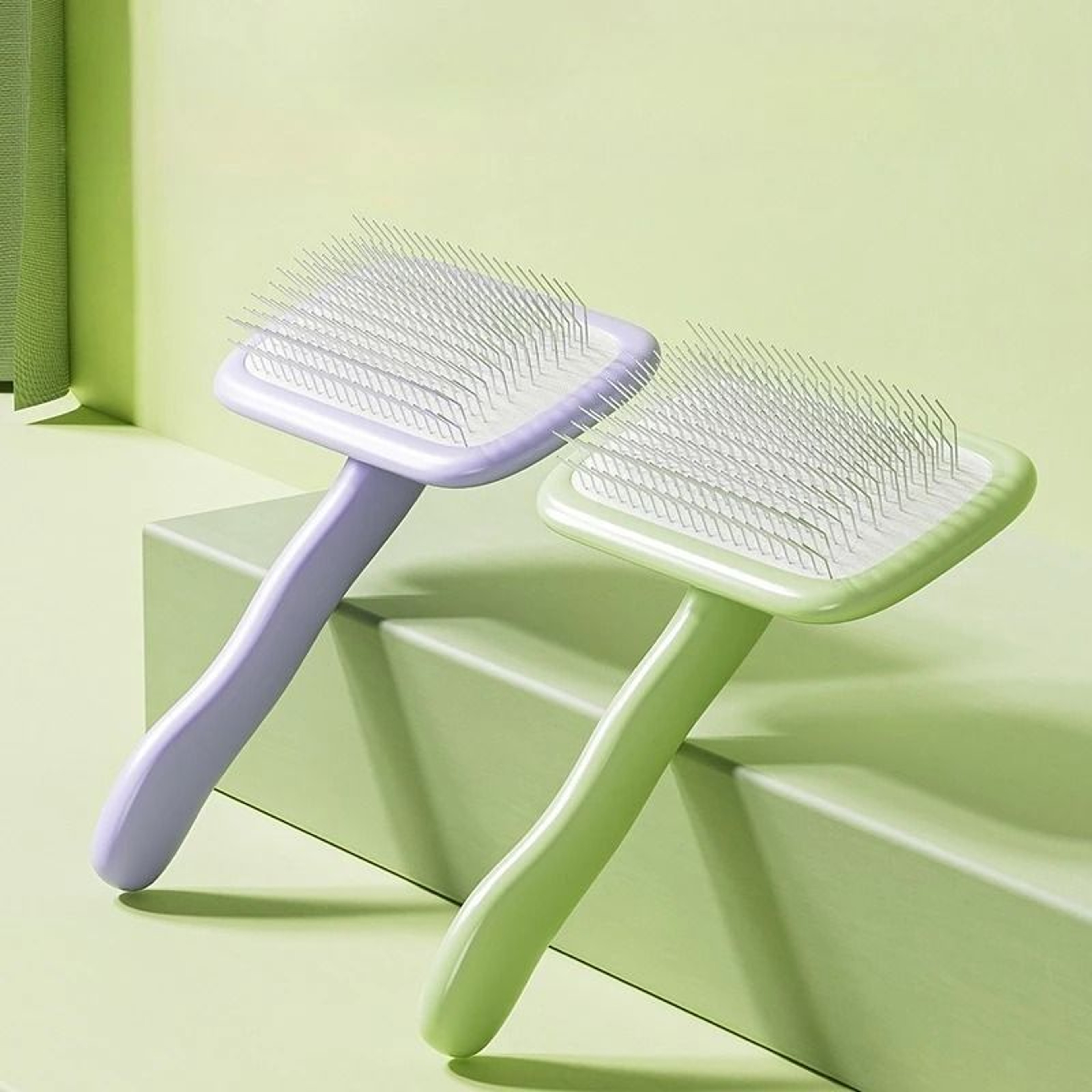Pet Massage And HairRemoval Brush For Cats And Dogs 0
