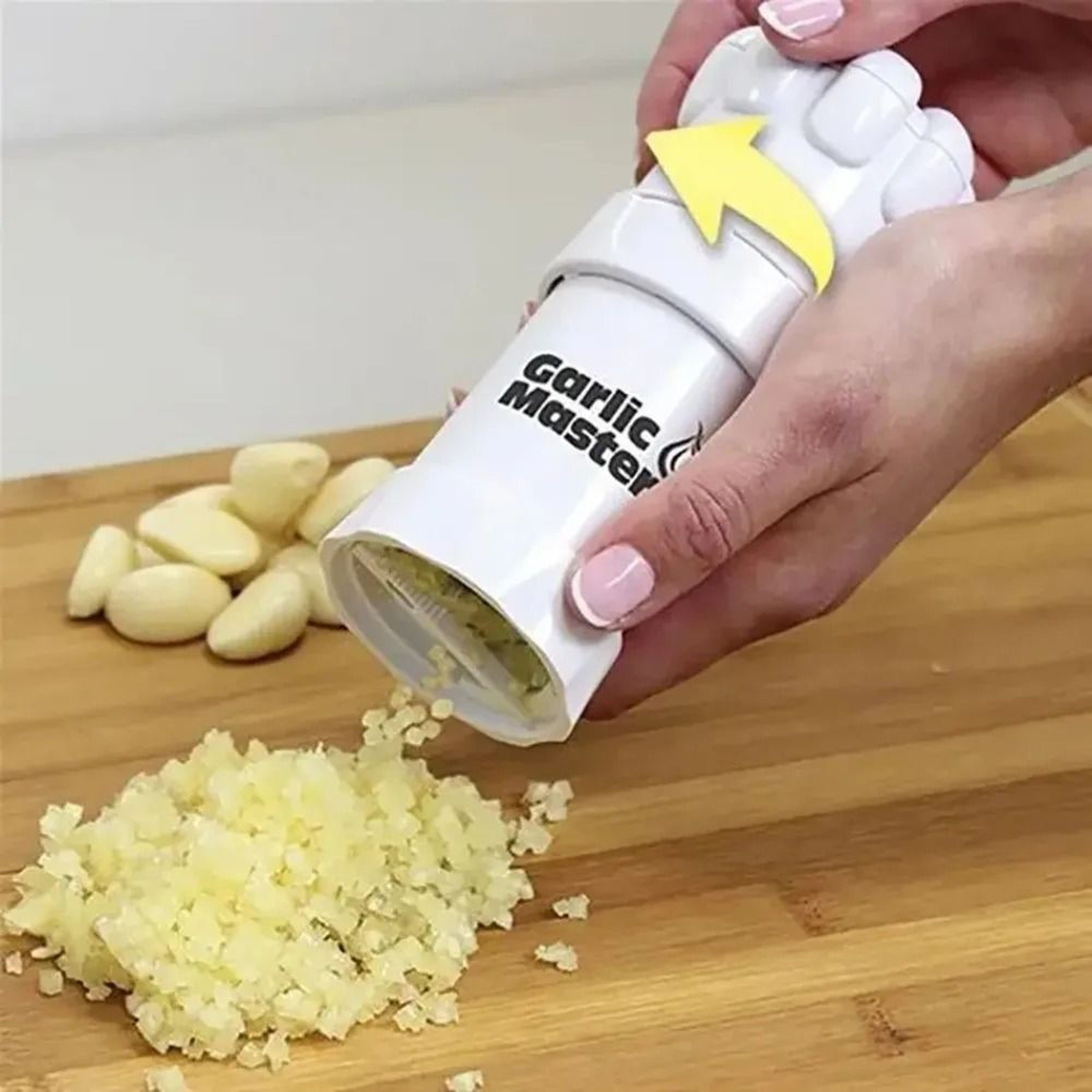 Wheel Type Garlic Press And Slicer Multi Functional Kitchen Tool 0
